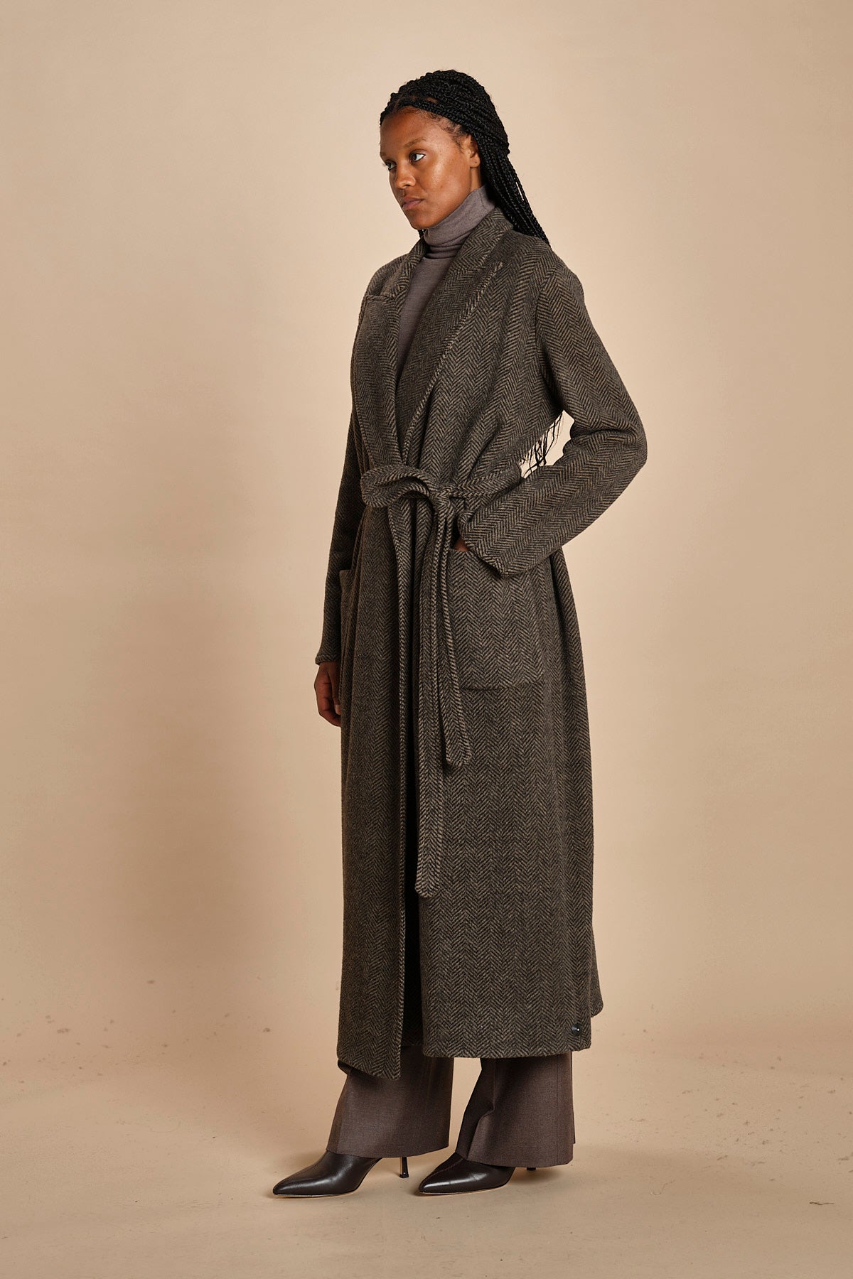 cappotto lungo in jersey di cachemire spinato T8955M MORO dusan 