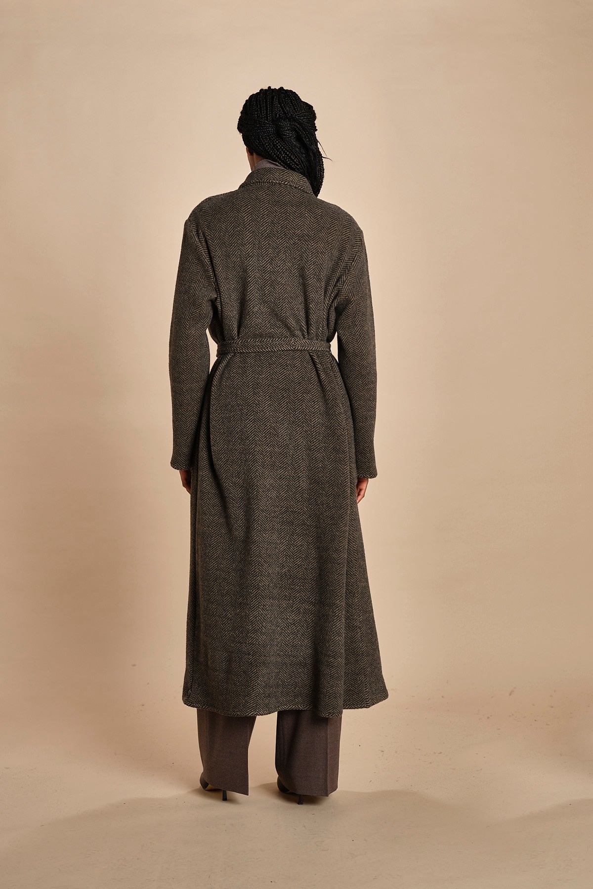 cappotto lungo in jersey di cachemire spinato T8955M MORO dusan 