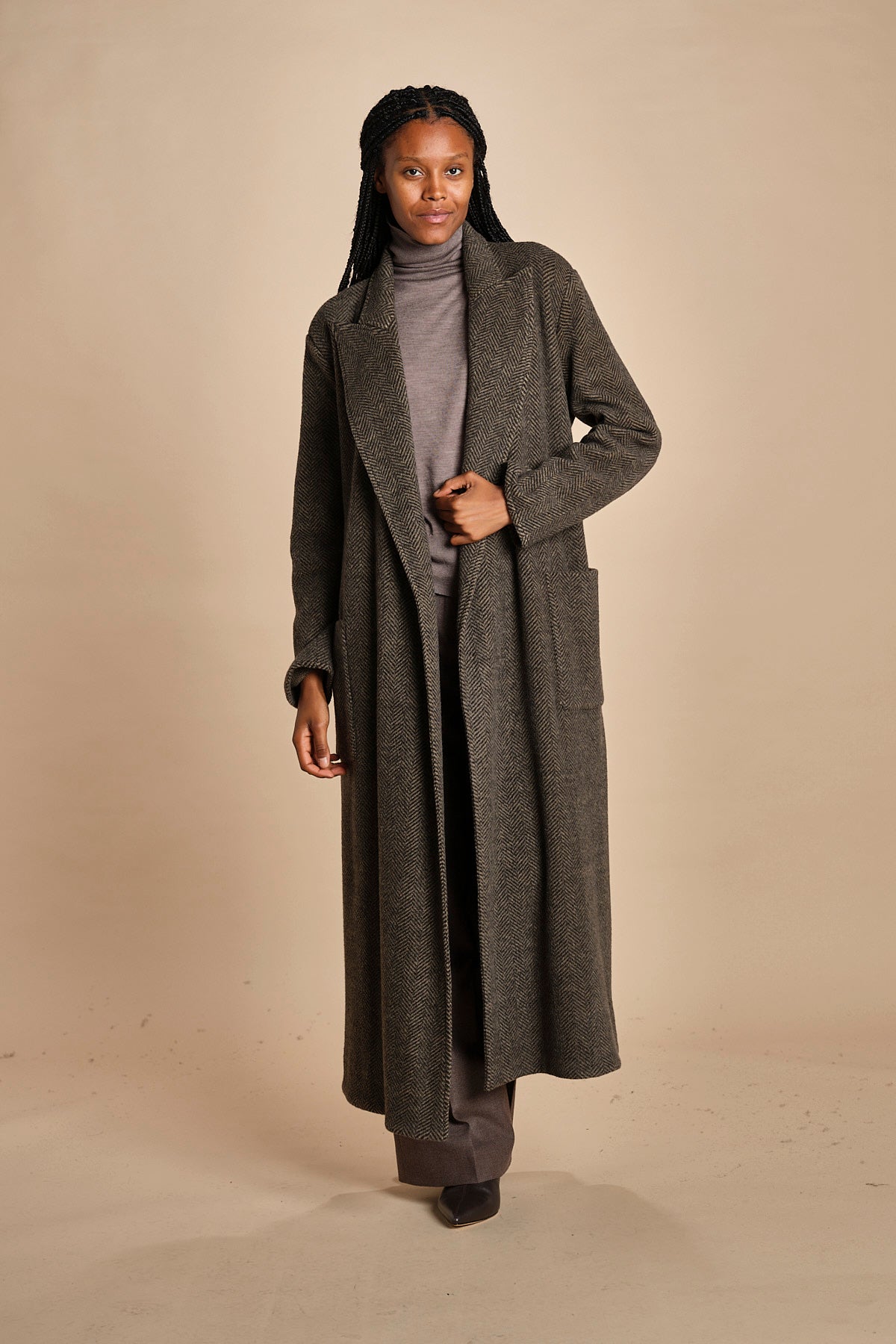 cappotto lungo in jersey di cachemire spinato T8955M MORO dusan 