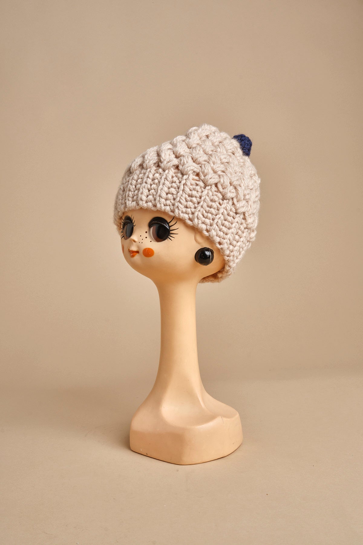 cappello tinta unita con pon pon H498 V3 exQUISITEJ 