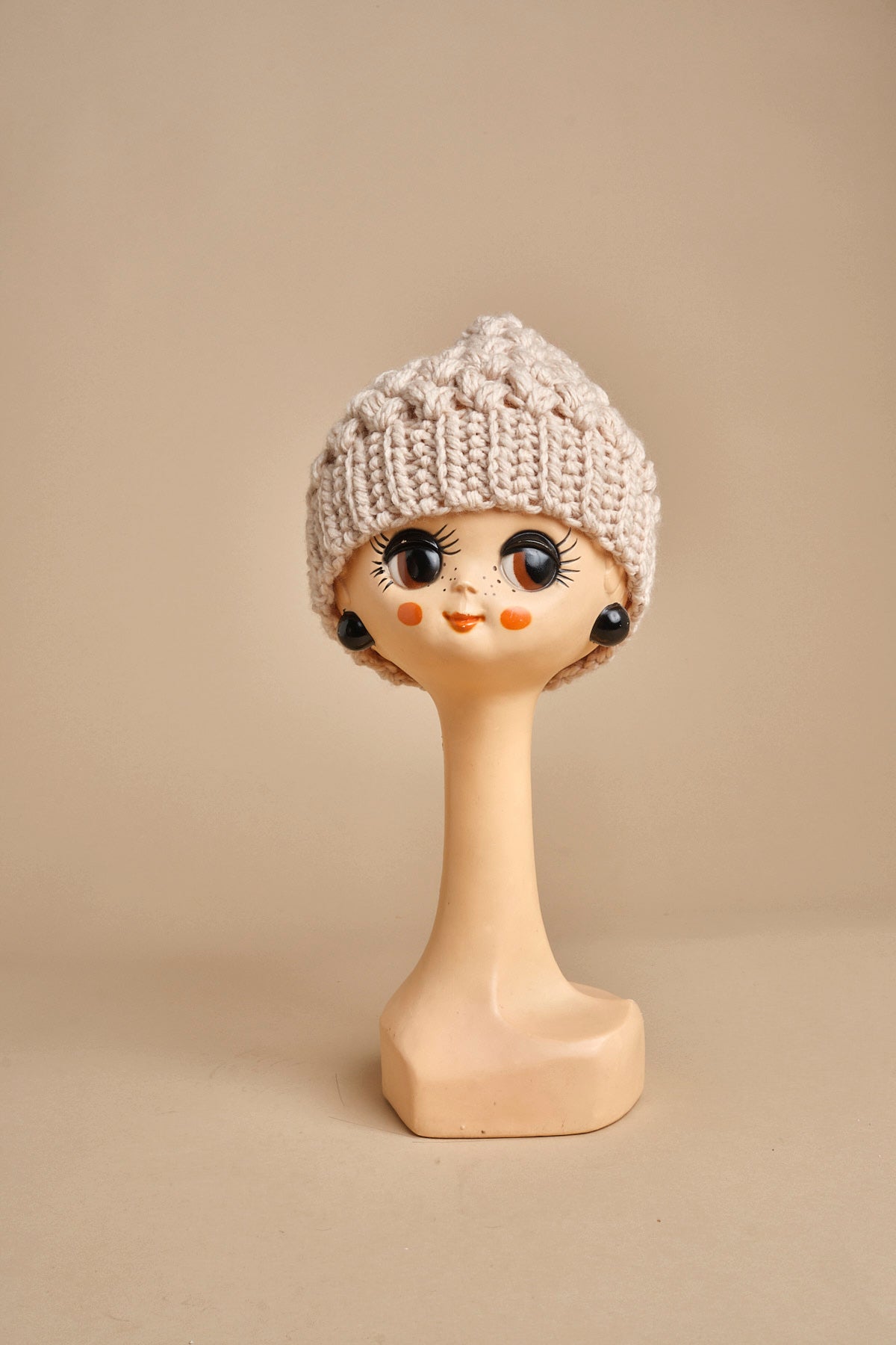 cappello tinta unita con pon pon H498 V3 exQUISITEJ 