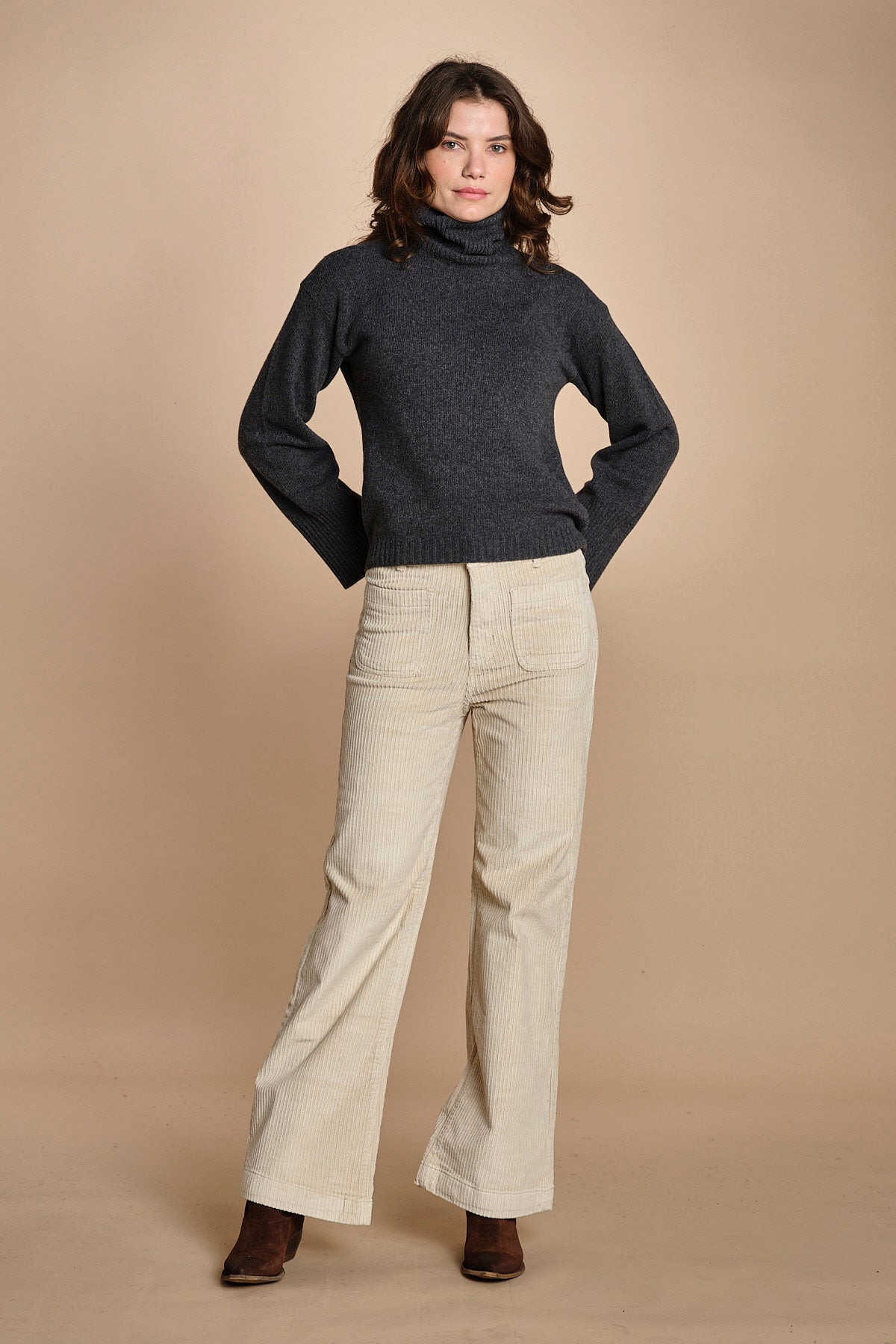 pantalone a zampa con taschine FAUVE WX BEIGE fam 