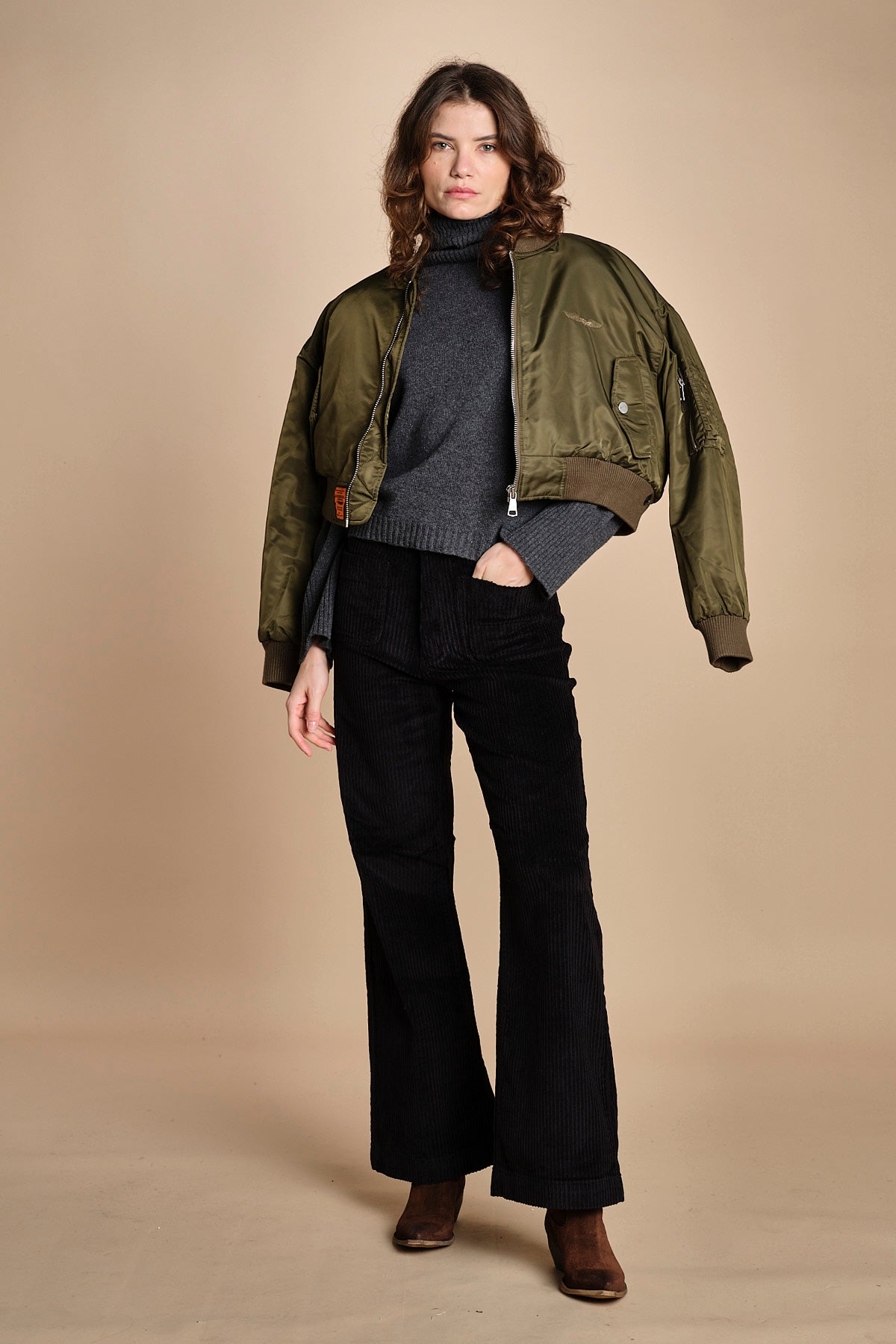 pantalone a zampa con taschine FAUVE WX BLACK fam 