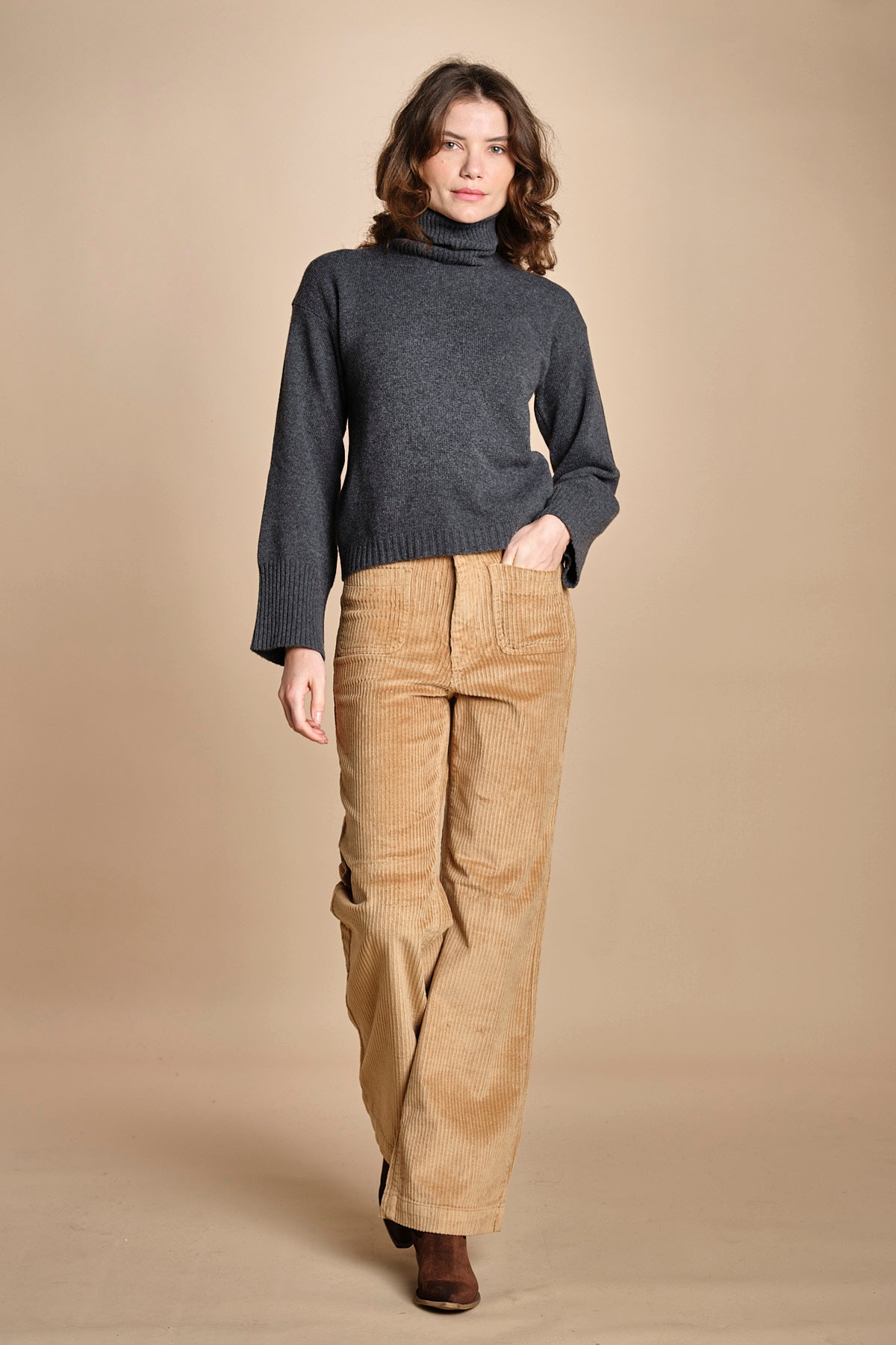 pantalone a zampa con taschine FAUVE WX CAMEL fam 
