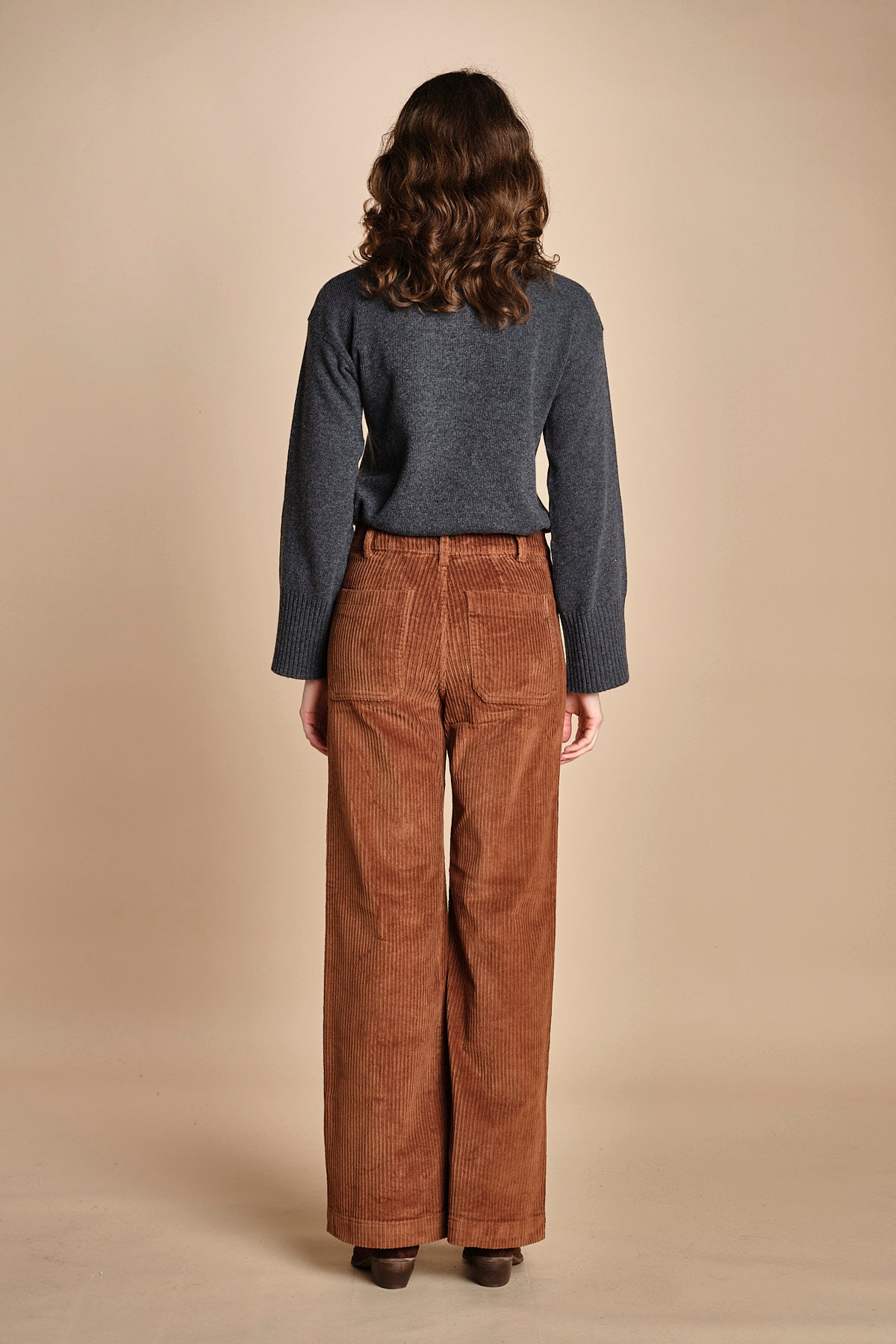 pantalone a zampa con taschine FAUVE WX CARAMEL fam 