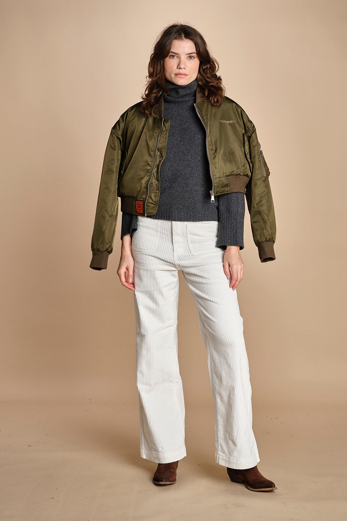pantalone a zampa con taschine FAUVE WX WHITE fam 