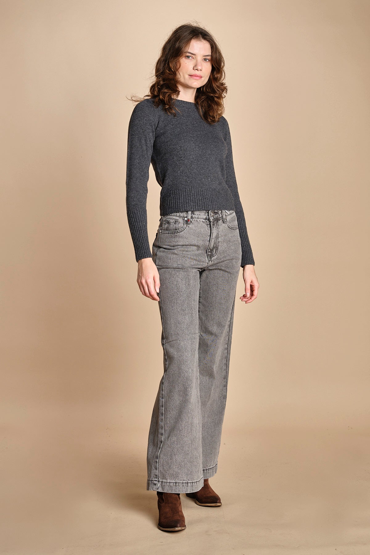 denim over FLEURE WF GREY fam 
