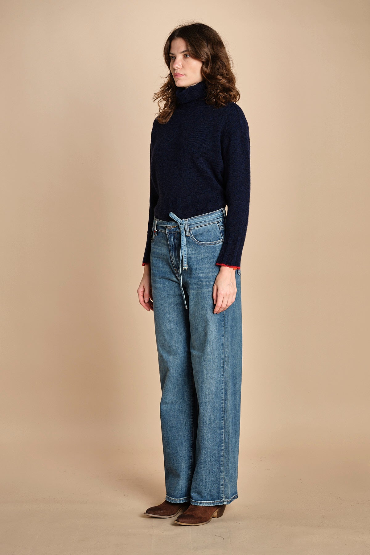 denim con cintura FLORA STONE fam 