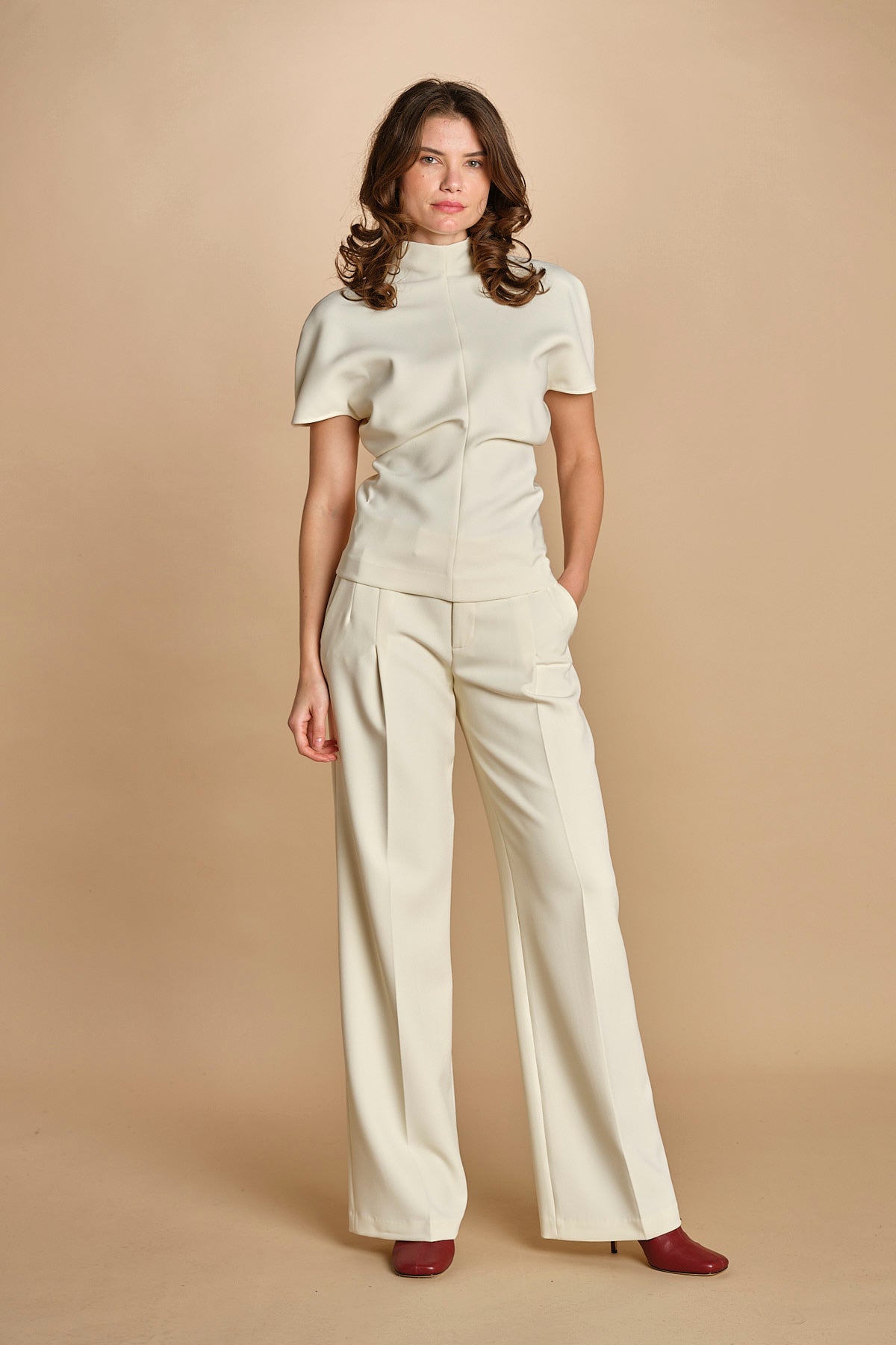 top manica corta con collo alto 31101-313 LATTE 02 federica tosi 