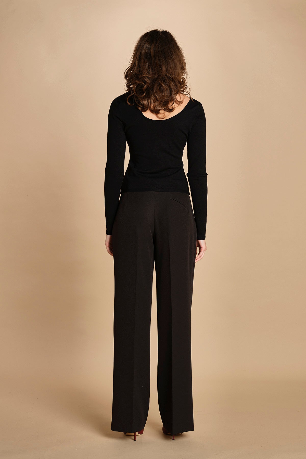 top maglia con scollo nudo 32007-350 NERO 29 federica tosi 