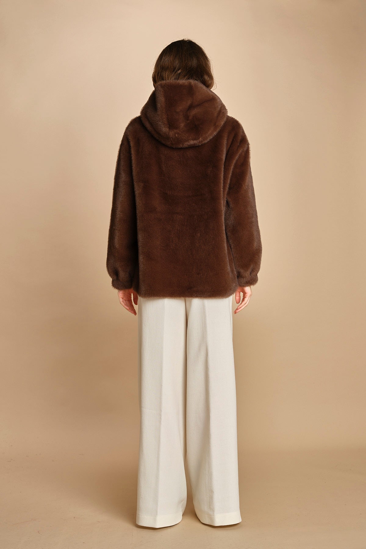 parka ecofur. SELENA MARON giovanni paris 