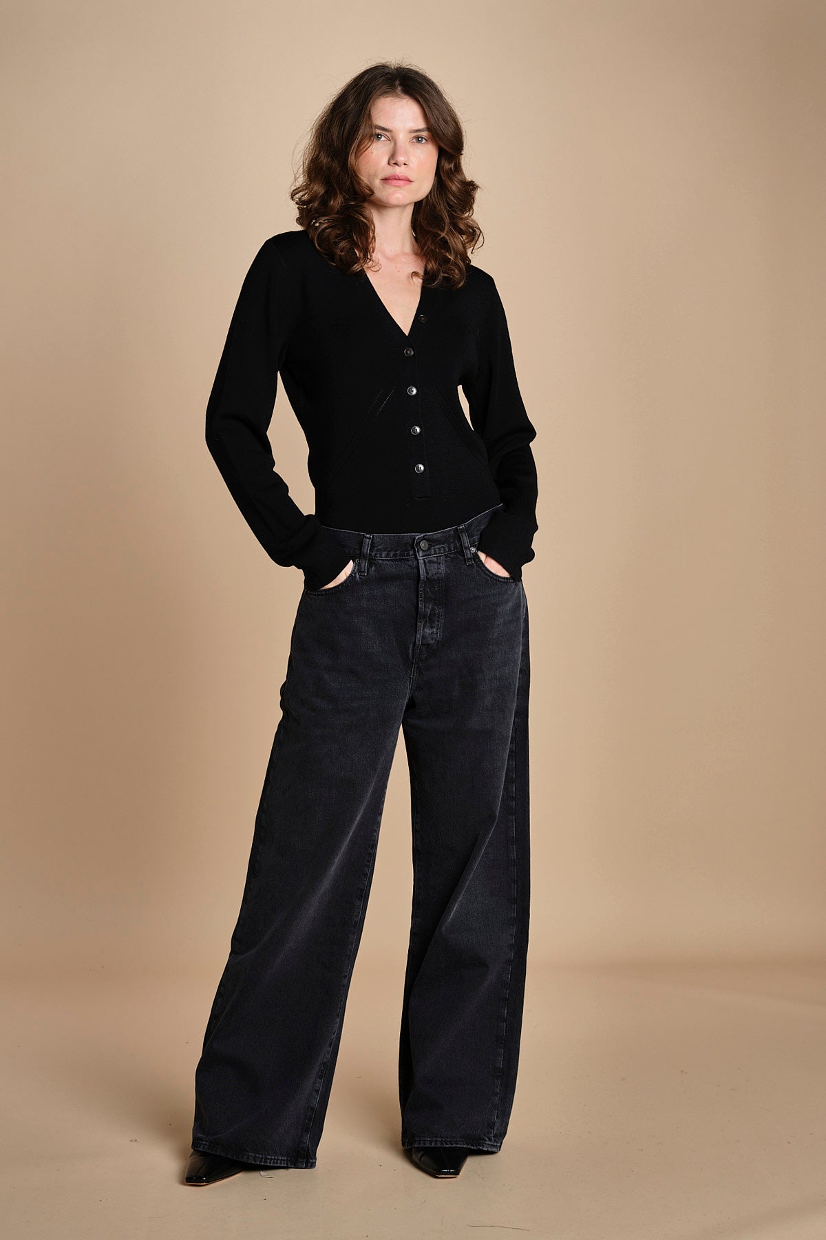 body scollo a v in merinos ANDERSON KNIT BODY BLACK herskind 