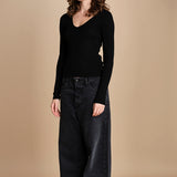 maglia scollo a v NOVA KNIT BLOUSE BLACK herskind 