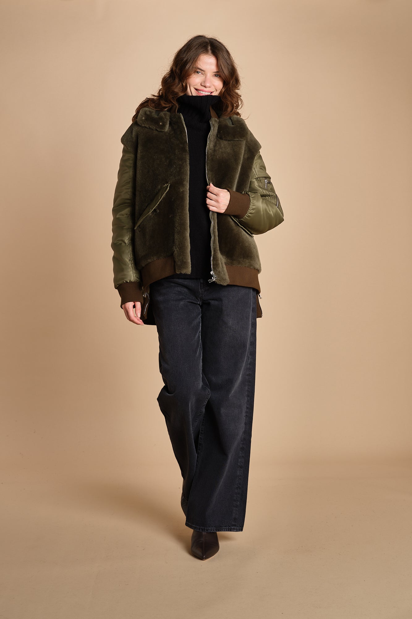 24065 giubbotto in nylon e pelliccia 24065350 MILITARE milaura 
