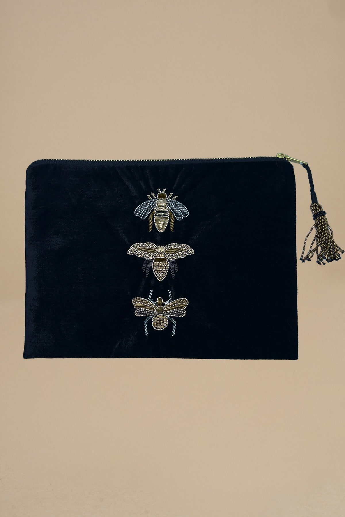 bustina con 3 api C18P043 BLACK milaura 
