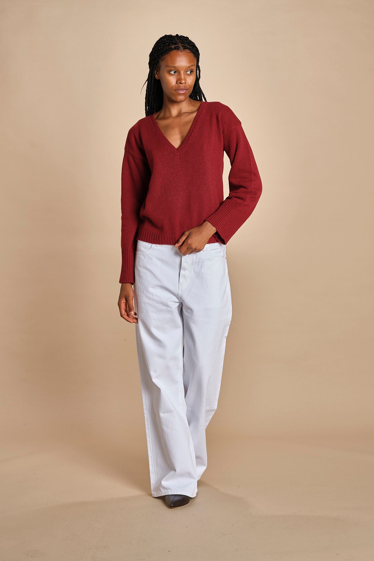 maglia con scollo a v e manica a campana by milaura. D2500894 10868 BORDEAUX milaura 