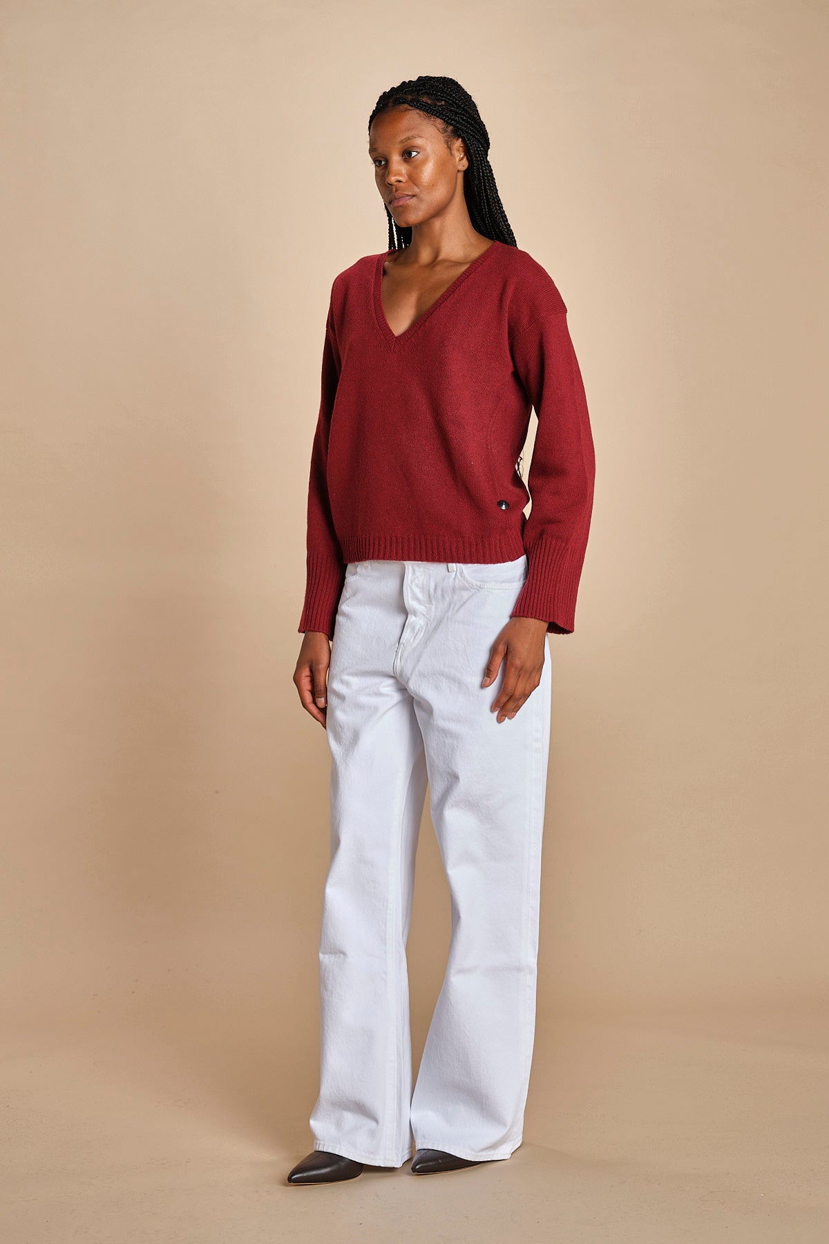 maglia con scollo a v e manica a campana by milaura. D2500894 10868 BORDEAUX milaura 
