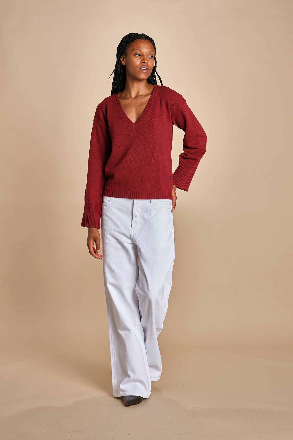 maglia con scollo a v e manica a campana by milaura. D2500894 10868 BORDEAUX milaura 