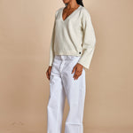 maglia con scollo a v e manica a campana by milaura. D2500894 29001 BIANCO milaura 