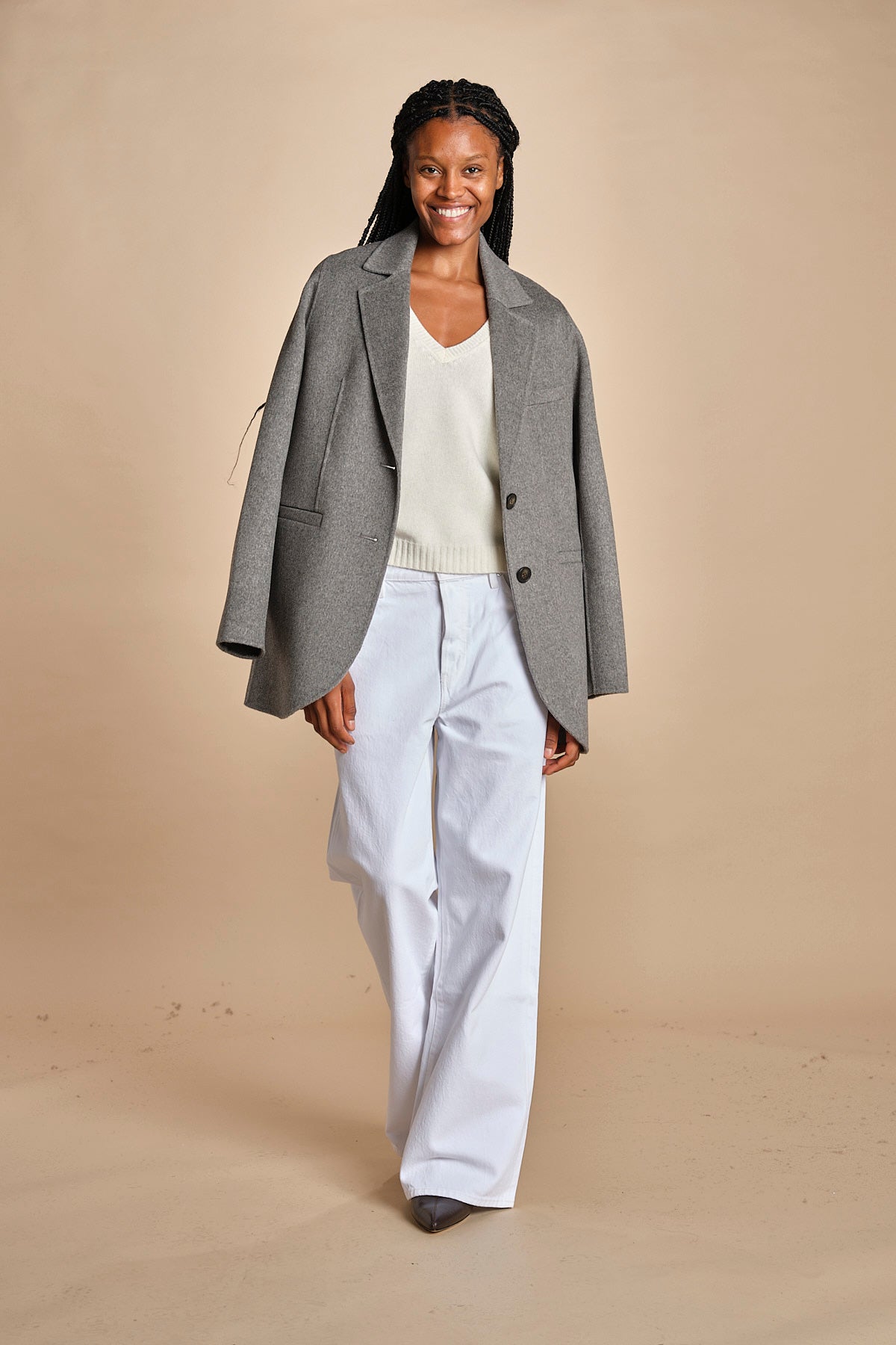 maglia con scollo a v e manica a campana by milaura. D2500894 29001 BIANCO milaura 