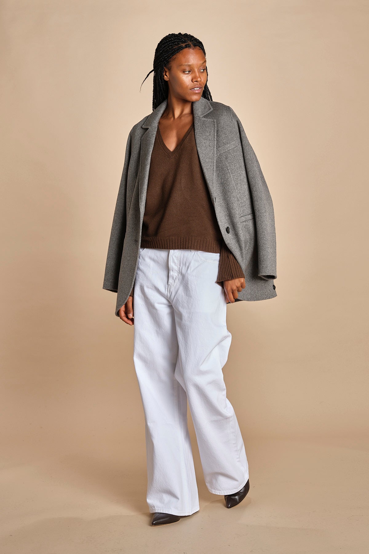 maglia con scollo a v e manica a campana by milaura. D2500894 811 MORO milaura 