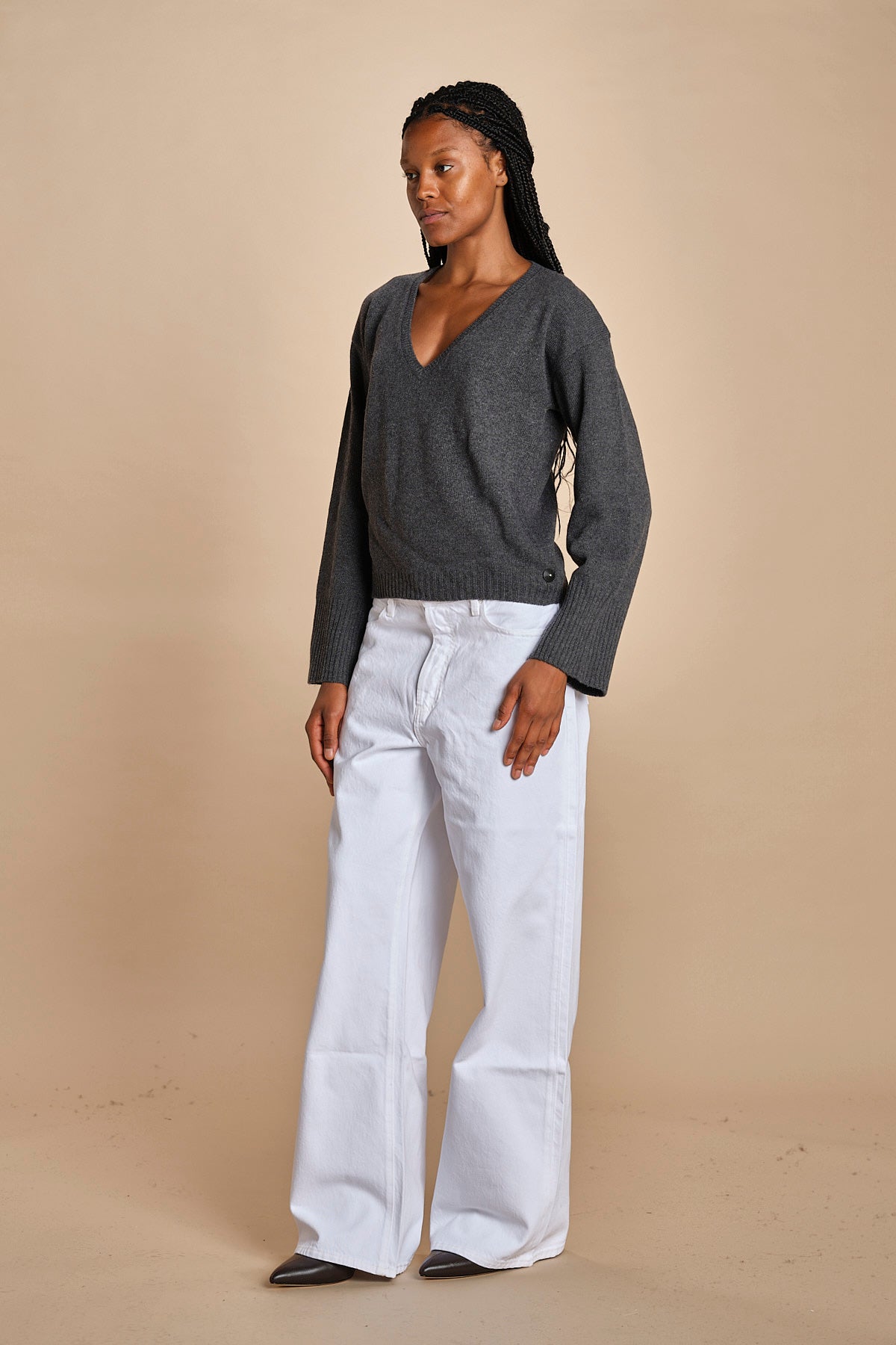 maglia con scollo a v e manica a campana by milaura. D2500894 871 GRIGIO milaura 