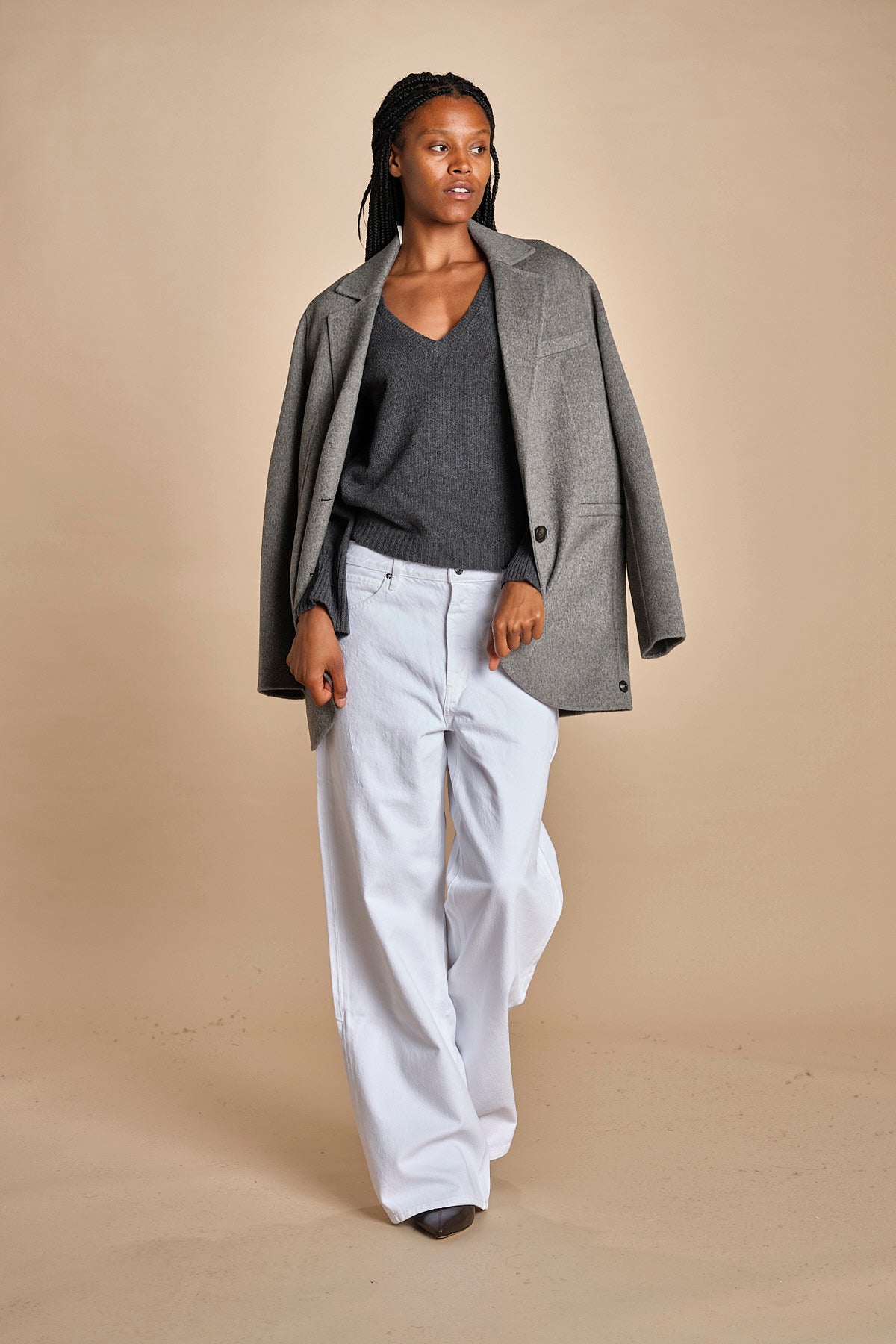 maglia con scollo a v e manica a campana by milaura. D2500894 871 GRIGIO milaura 