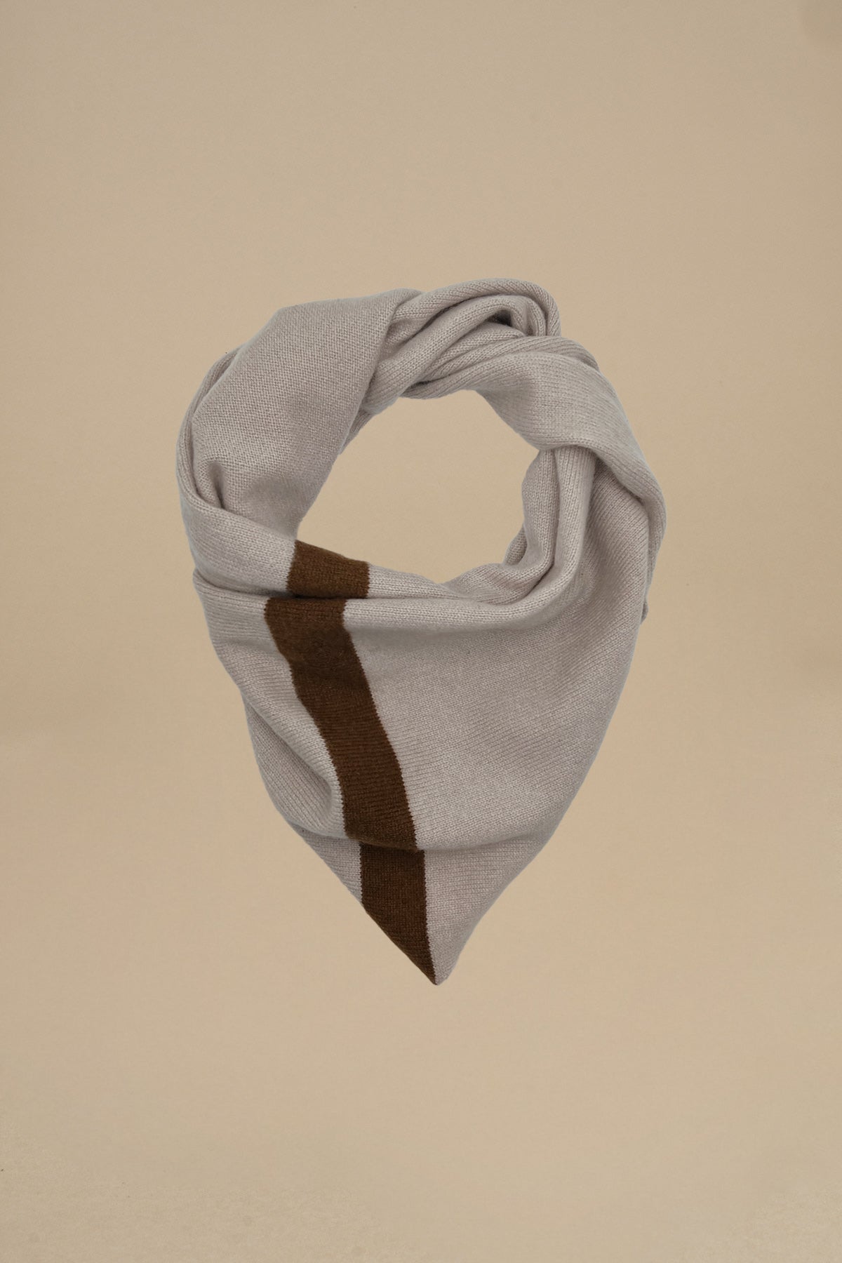 triangolo con banda centrale MIL40 25468.25383 JUTE SYRUP milaura 
