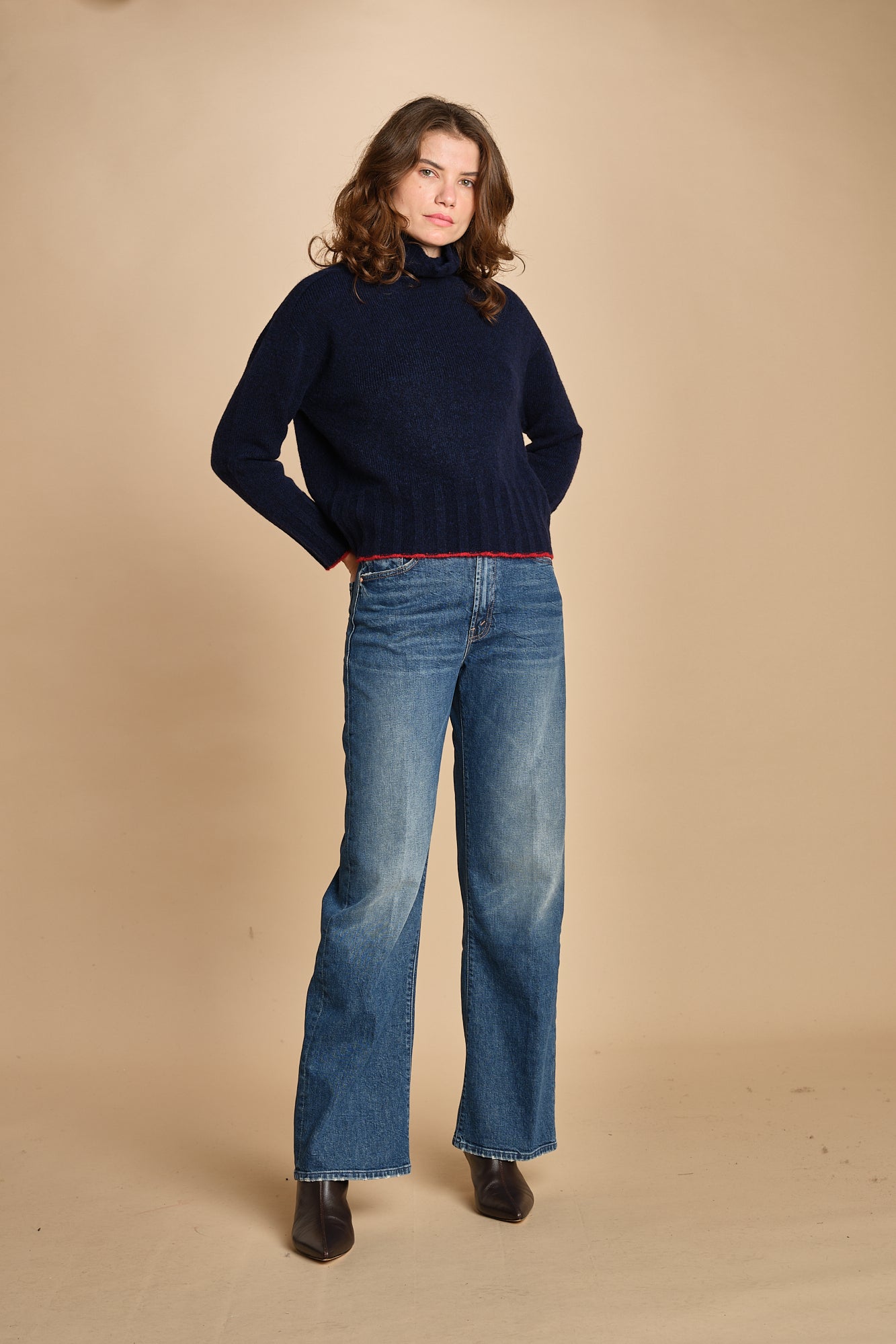  10478 THE LASSO SNEAK 259_C mother 