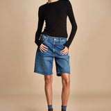 bermuda in denim 4862 THE UNDERCOVER BERMUDA SHORT 259 mother 