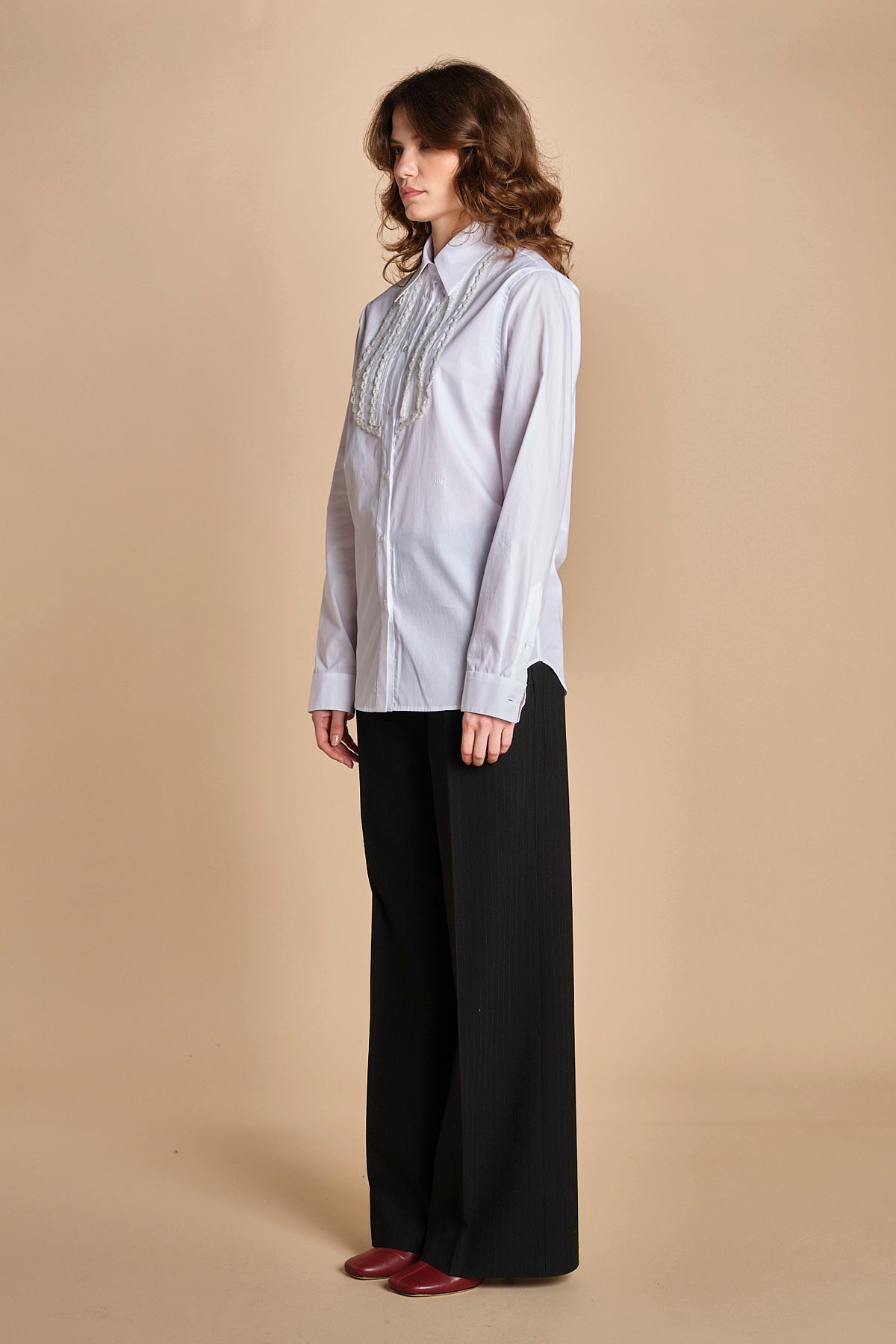 camicia con plastron di perline G023-0187-1101 BIANCO n21 
