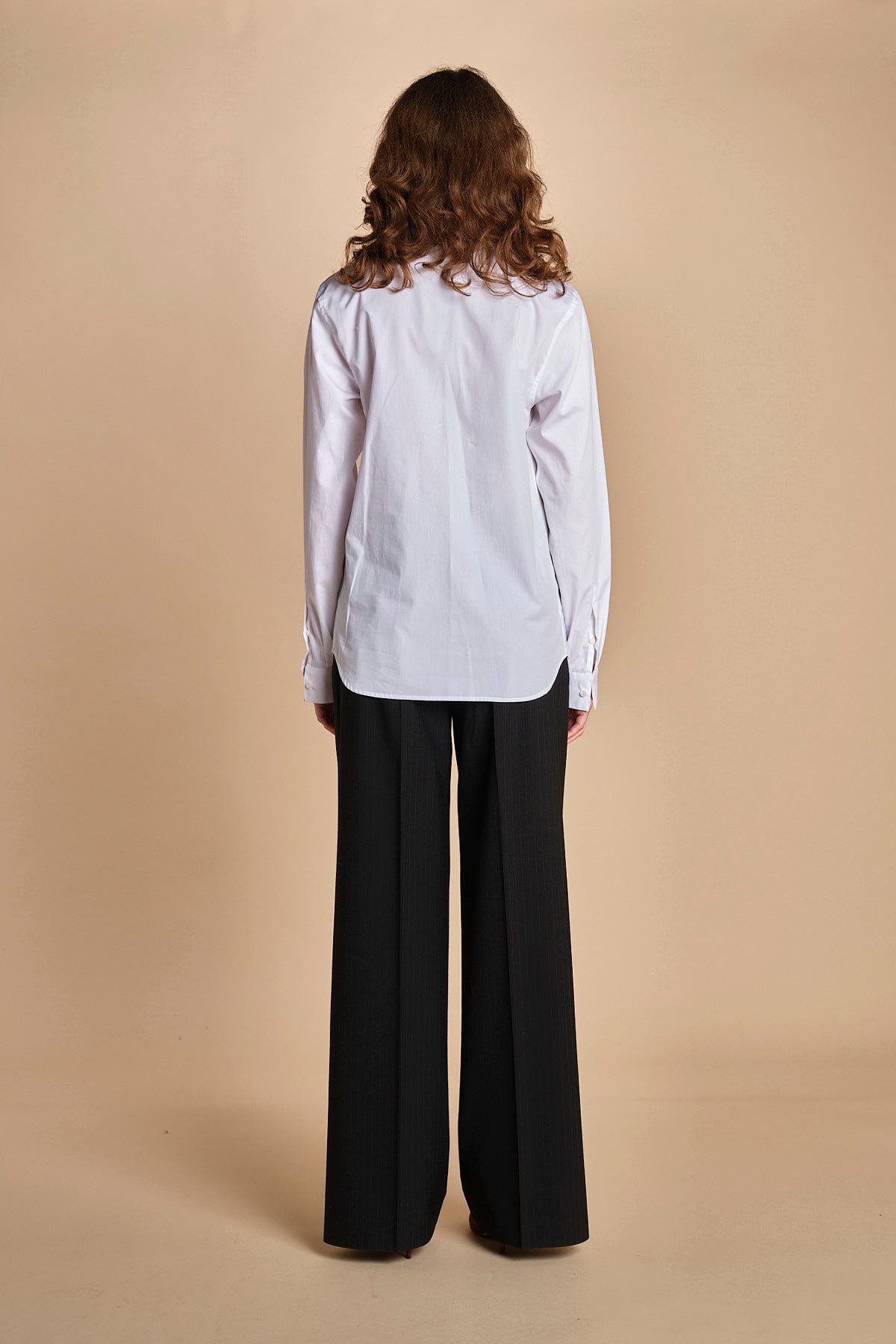 camicia con plastron di perline G023-0187-1101 BIANCO n21 