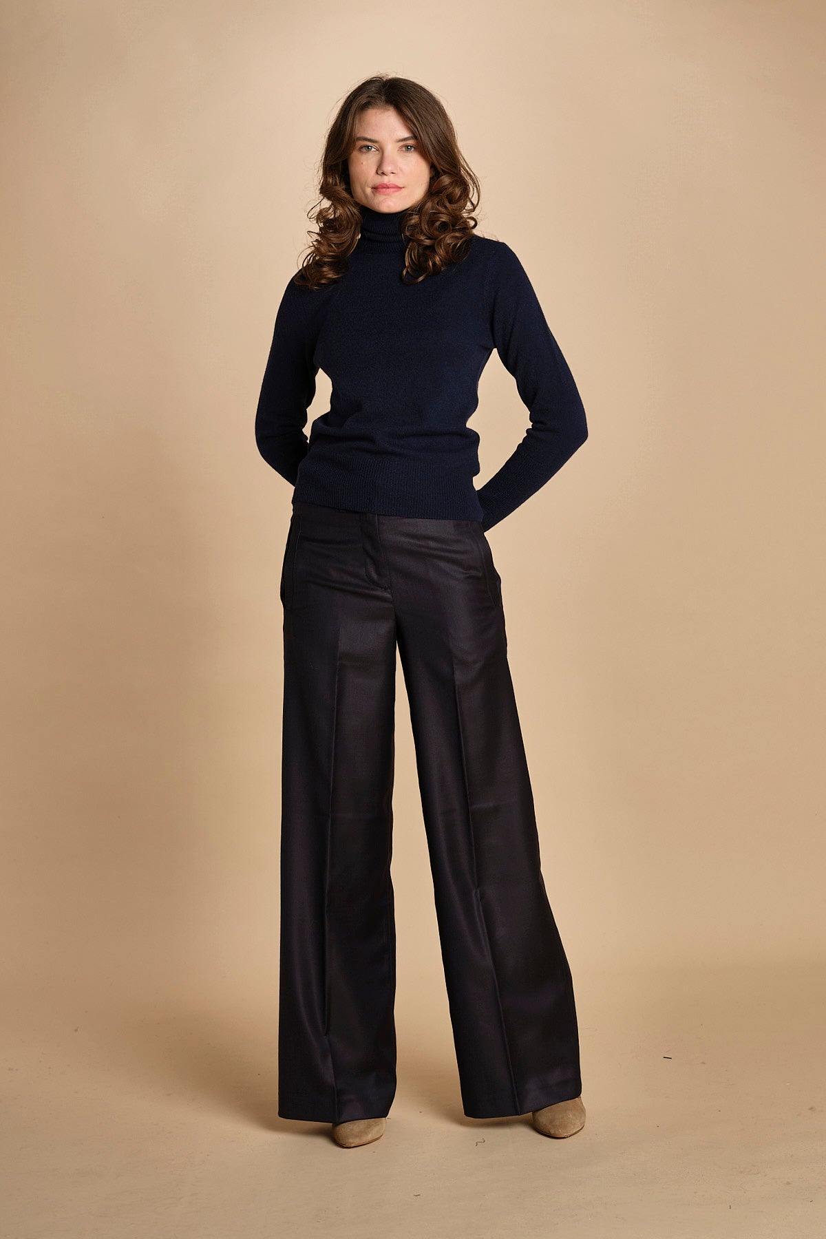 pantalone a vita bassa con elastico in lana e seta. ASTRID STR02 NAVY nine in the morning 