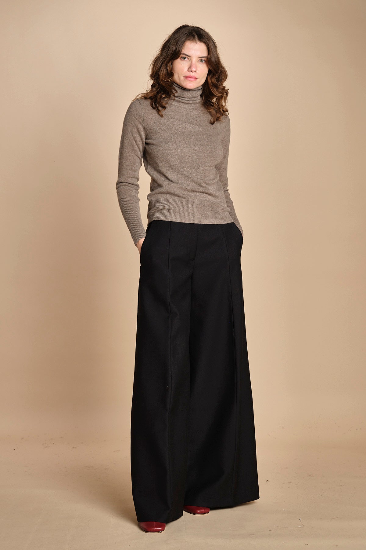 pantalone con nervature. ORIANNA ORN01 NERO nine in the morning 
