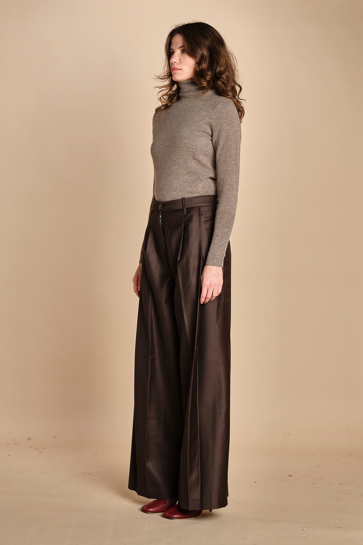 pantalone due pinces lana e seta. PETRA PE80 MORO nine in the morning 