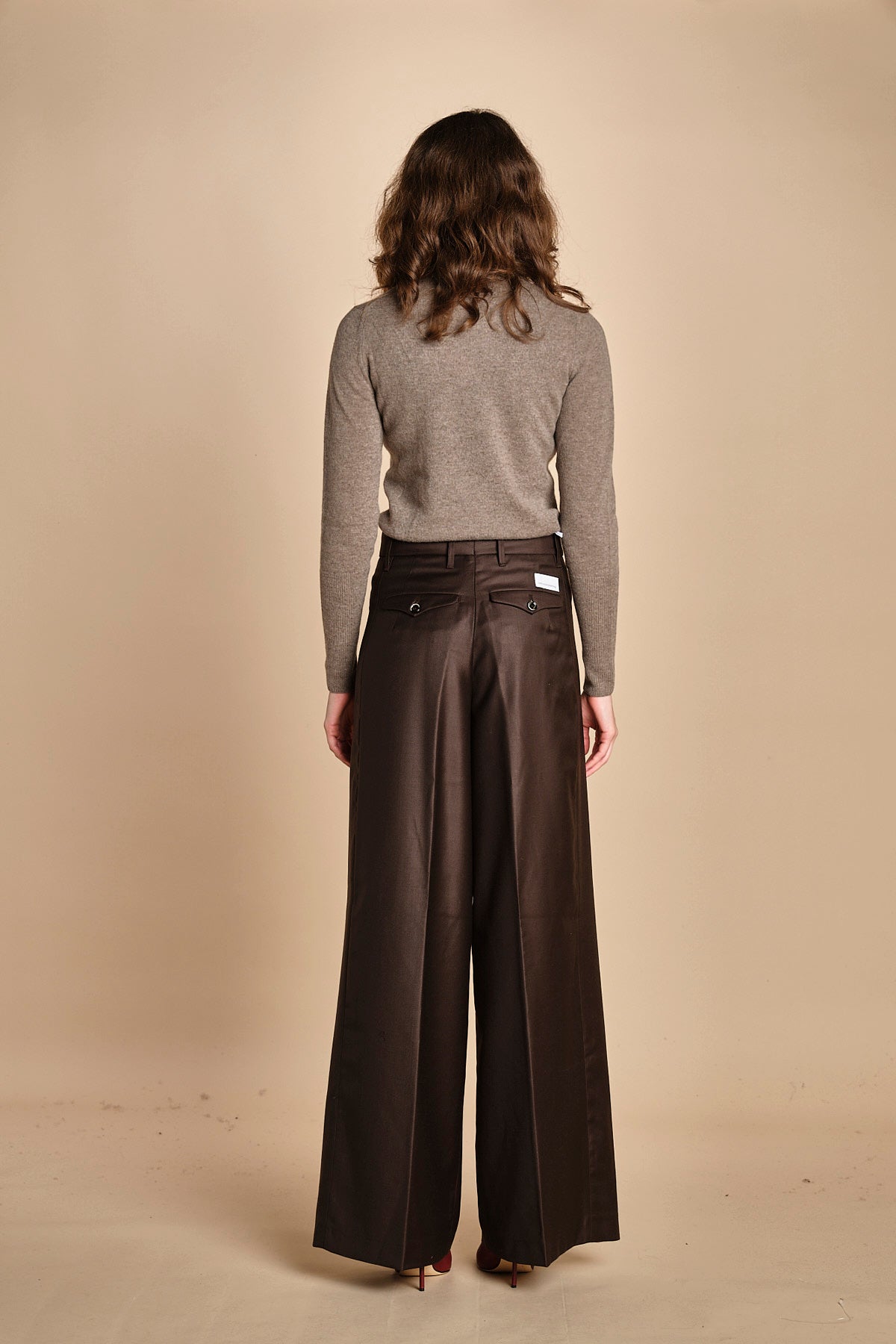 pantalone due pinces lana e seta. PETRA PE80 MORO nine in the morning 