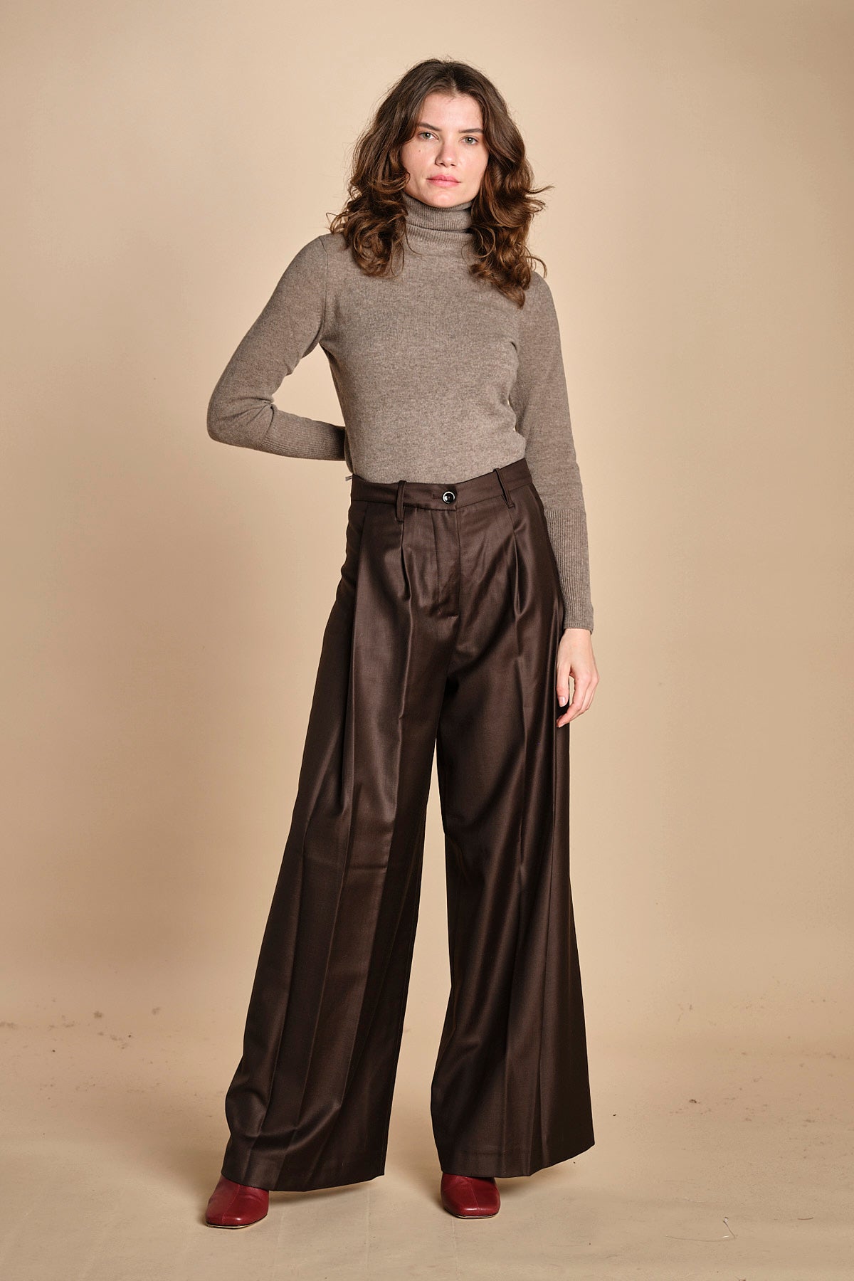 pantalone due pinces lana e seta. PETRA PE80 MORO nine in the morning 