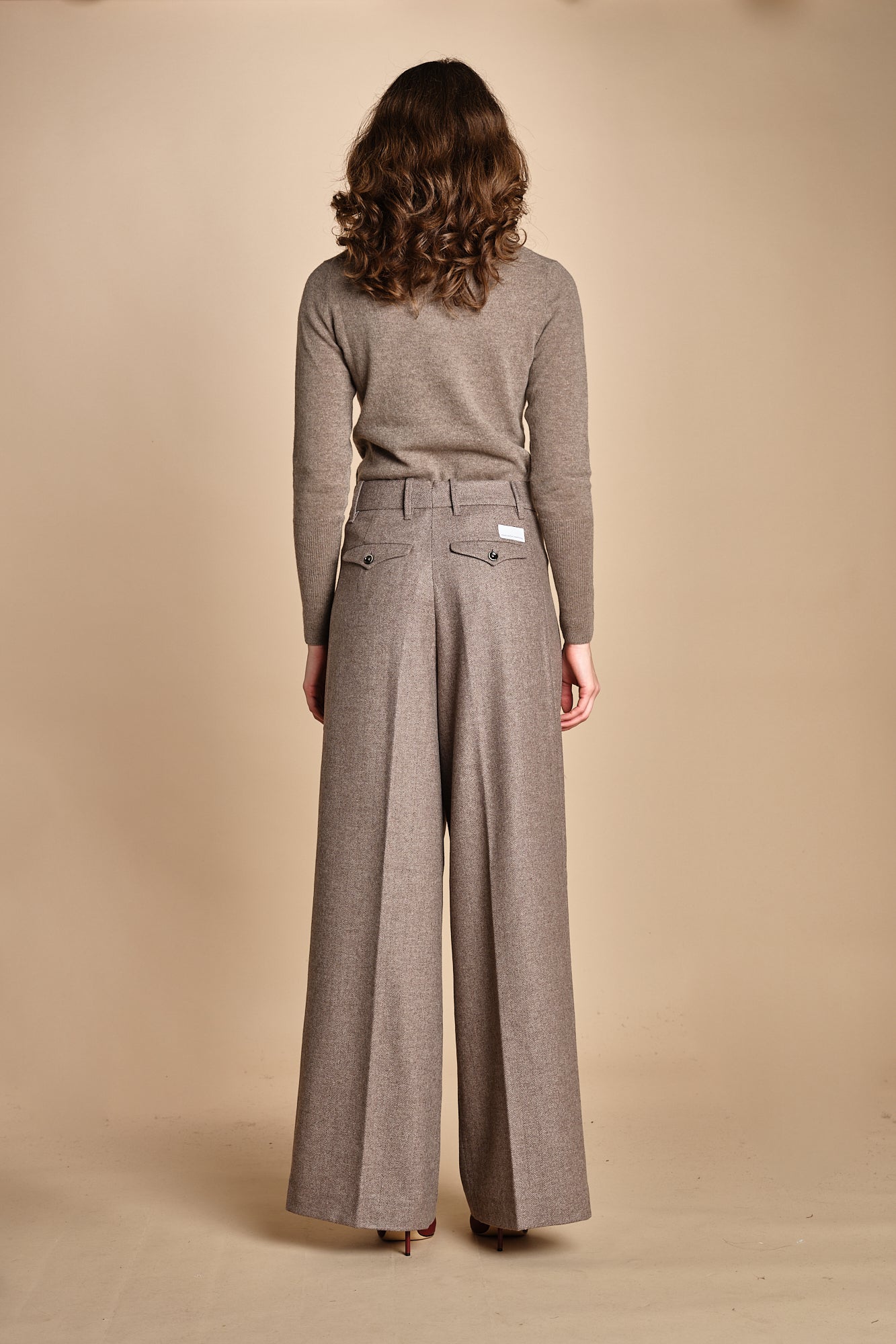 pantalone due pinces lana e seta. PETRA PE81 RES MA nine in the morning 