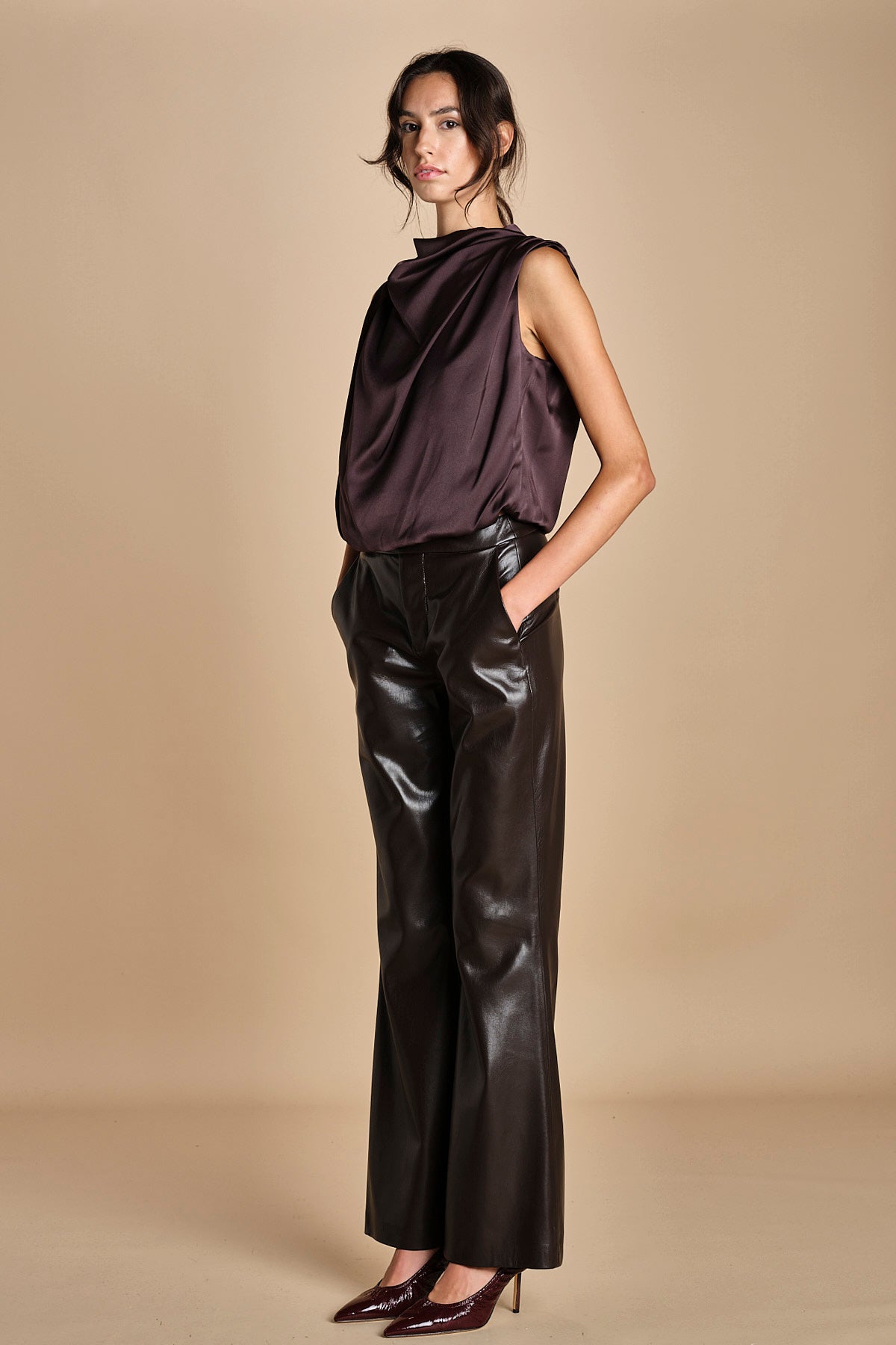 top senza manica con drappeggio TUX F25-141 039 CHOCOLAT oscar 