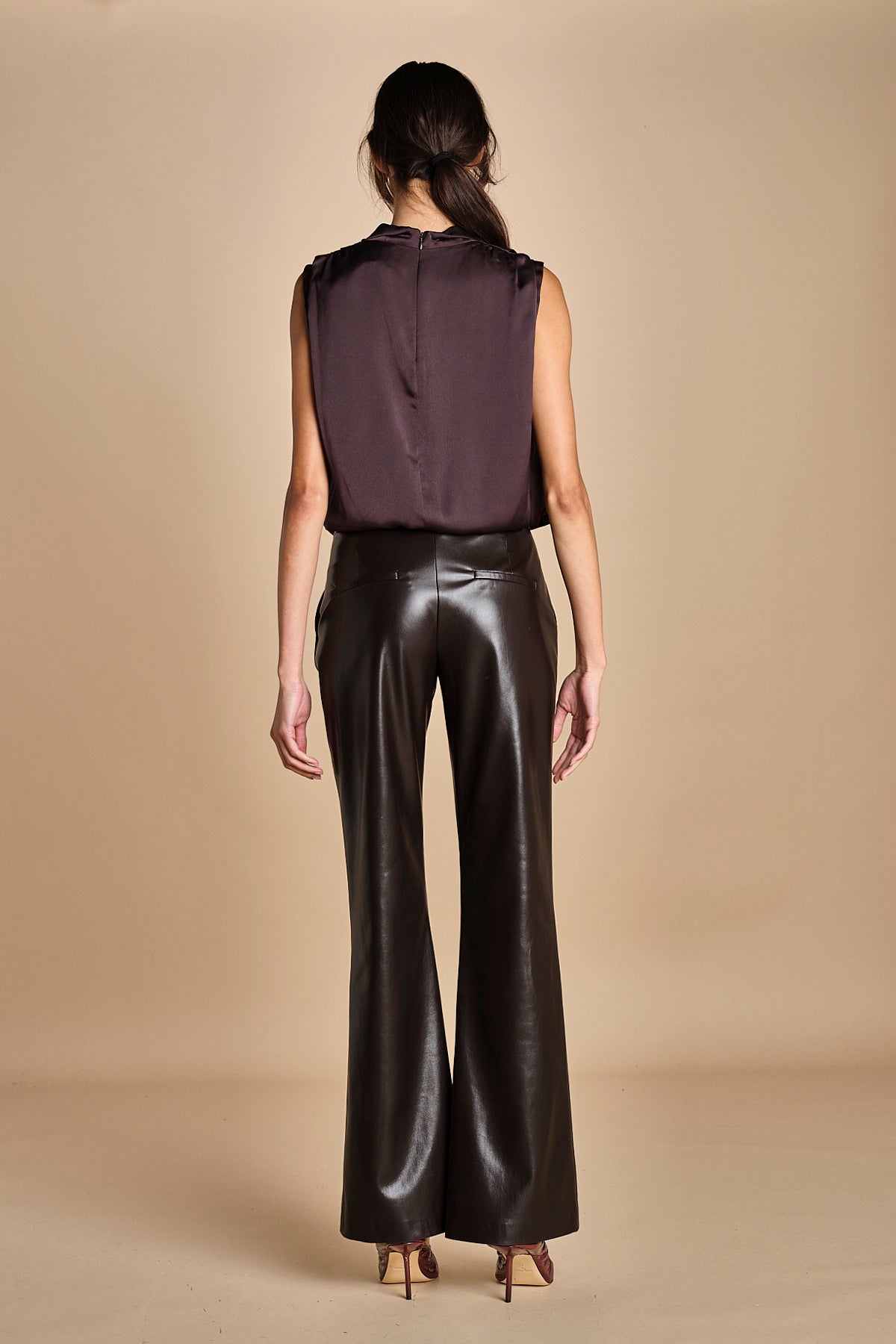 top senza manica con drappeggio TUX F25-141 039 CHOCOLAT oscar 