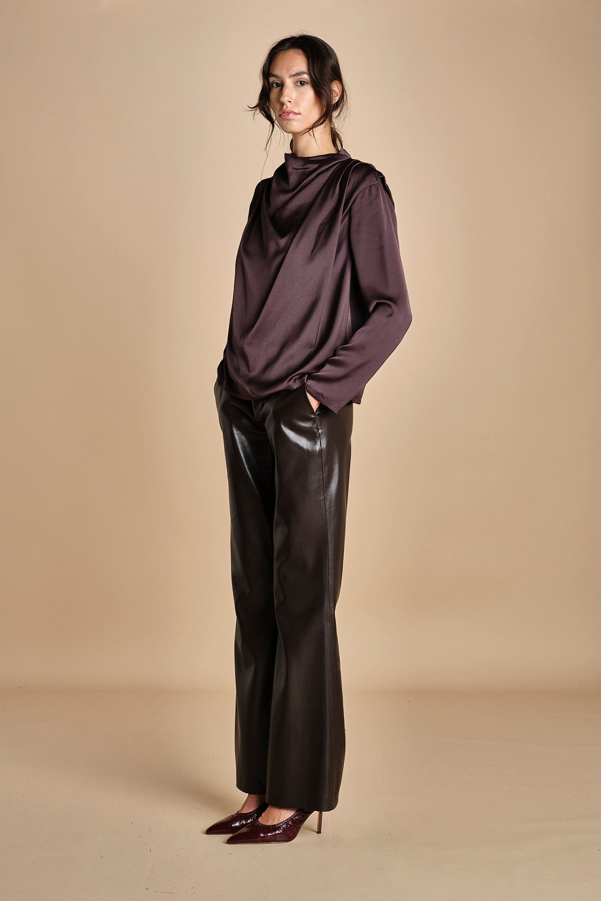 camicia con drappeggio TULLAH F25-142 039 CHOCOLATE oscar 
