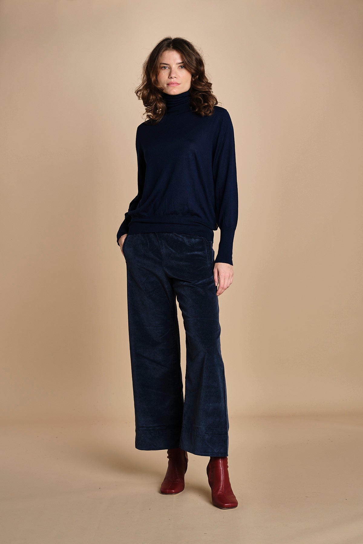 73% COTONE 25% TENCEL 2% ELASTAN STELLA XV01 040 BLU NOTTE ps don't forget me 