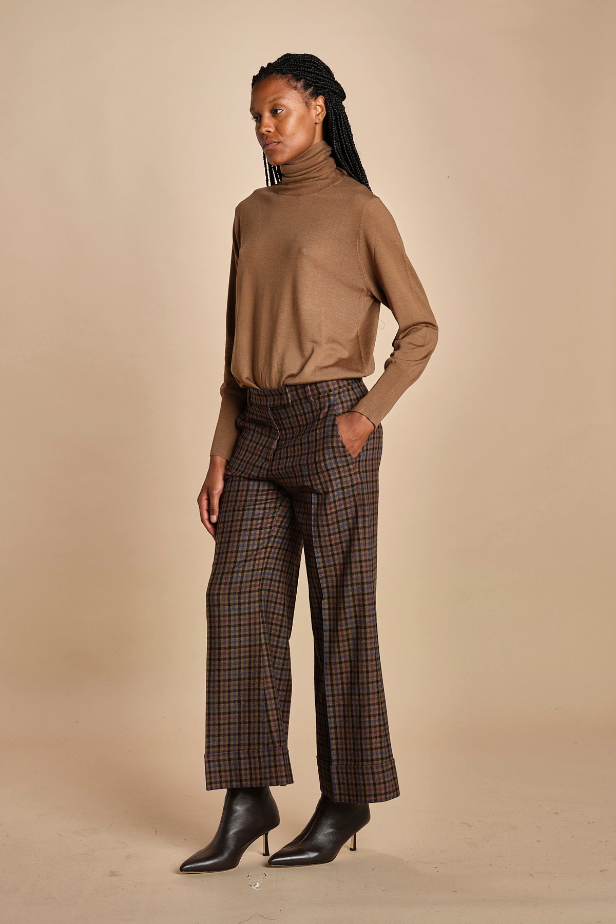 pantalone cropped a quadretti con risvolto MELODIA 65220925 26 quelledue 