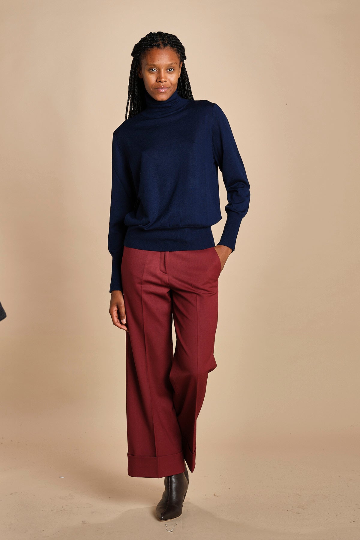 pantalone cropped con risvolto in gabardina MELODIA 652339 164 quelledue 