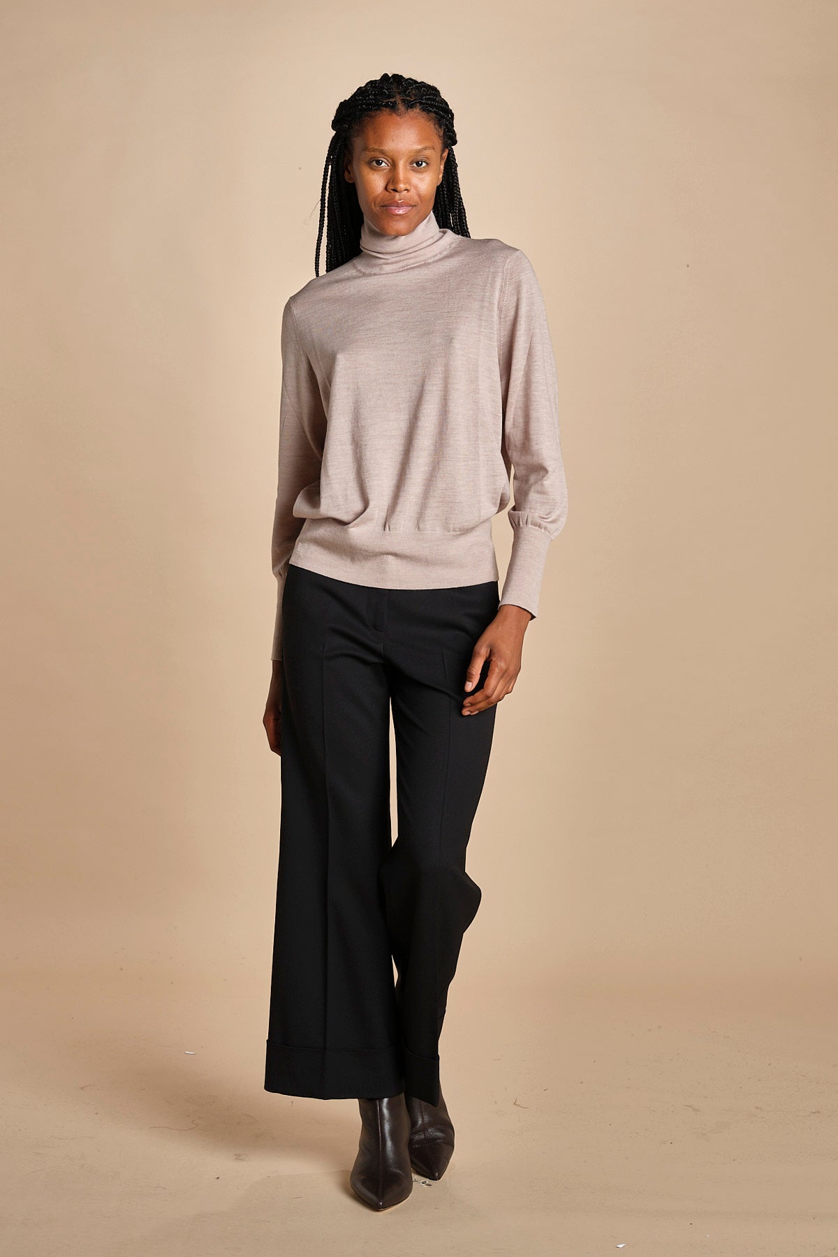 MELODIA pantalone cropped con risvolto in gabardina MELODIA 652339 3 quelledue 