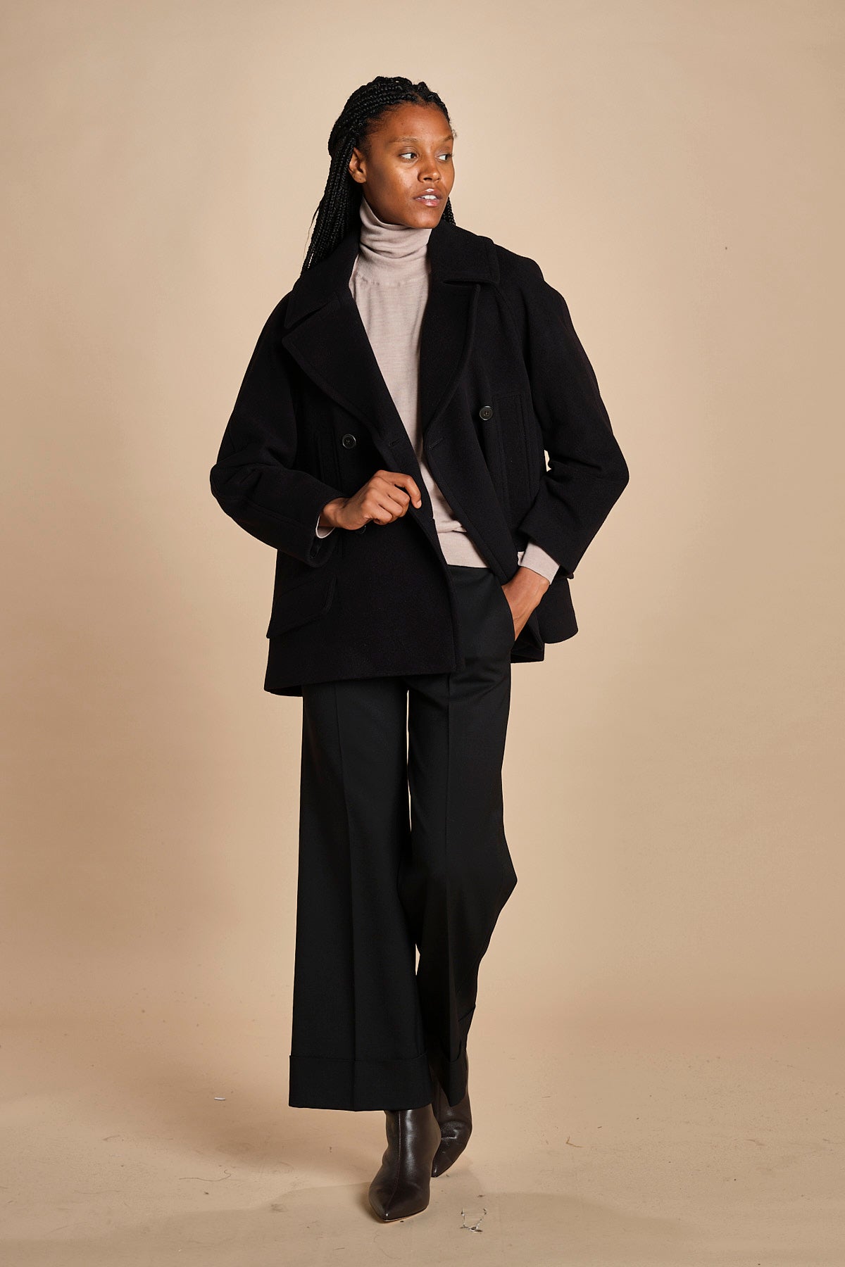 MELODIA pantalone cropped con risvolto in gabardina MELODIA 652339 3 quelledue 