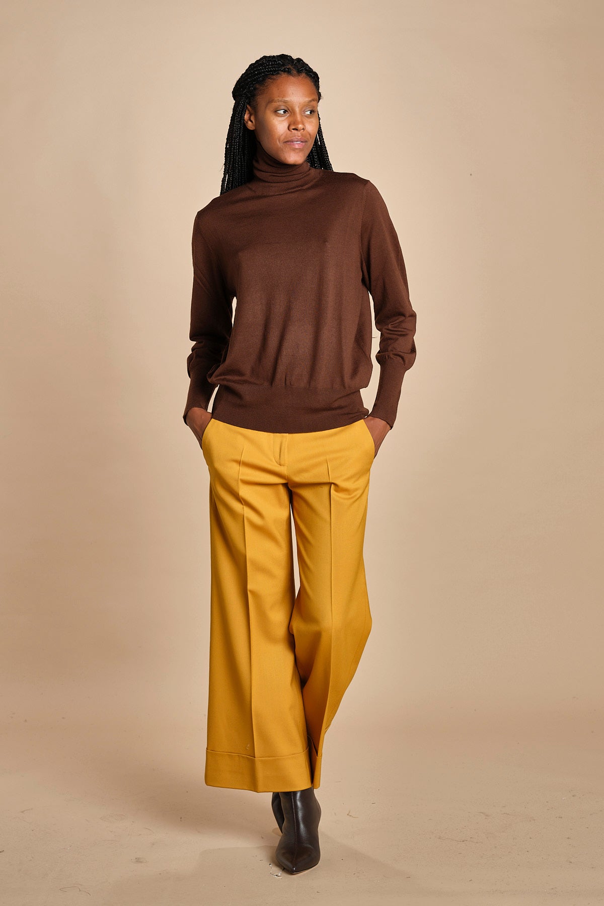 pantalone cropped con risvolto in gabardina MELODIA 652339 45 quelledue 