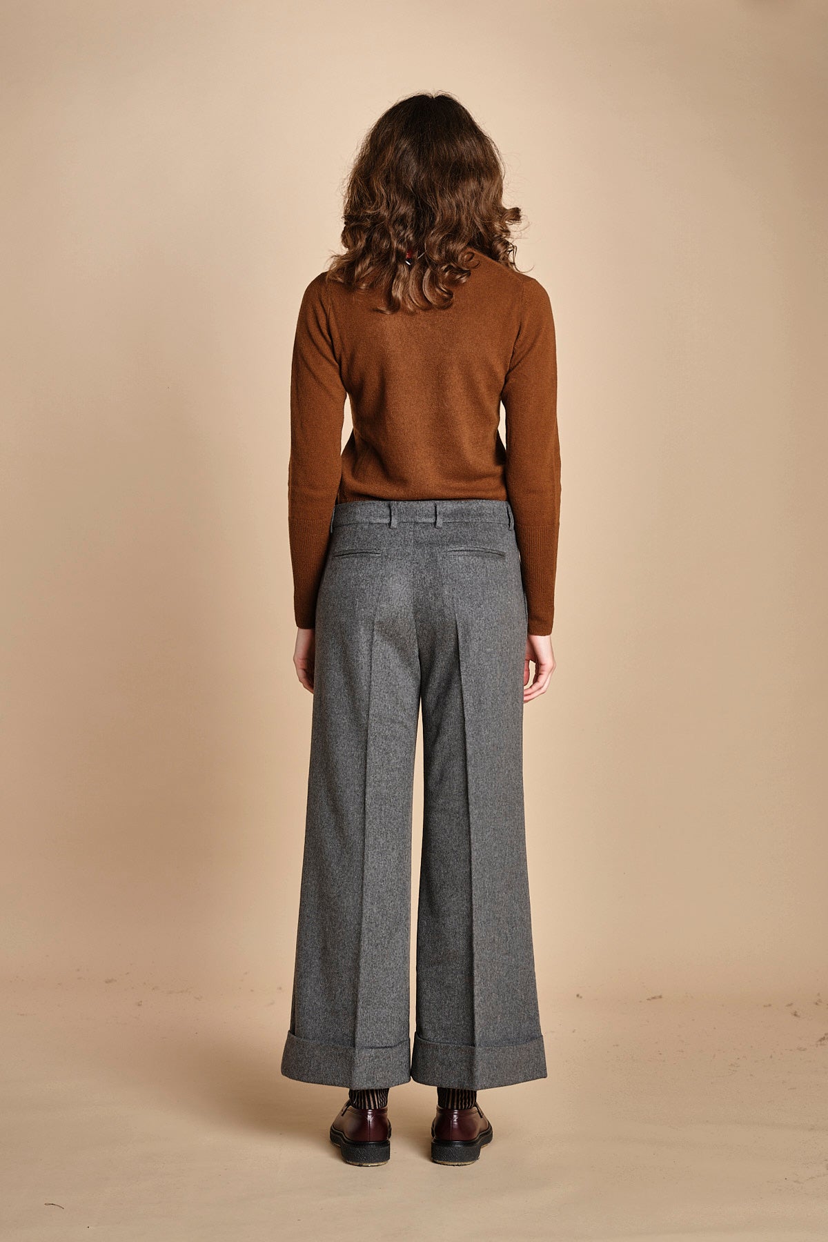 pantalone cropped con risvolto MELODIA 652923 50 quelledue 