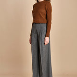 pantalone con pinces in vigogna e stasca sul retro MONIQUE 689923 50 quelledue 
