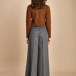 pantalone con pinces in vigogna e stasca sul retro MONIQUE 689923 50 quelledue 